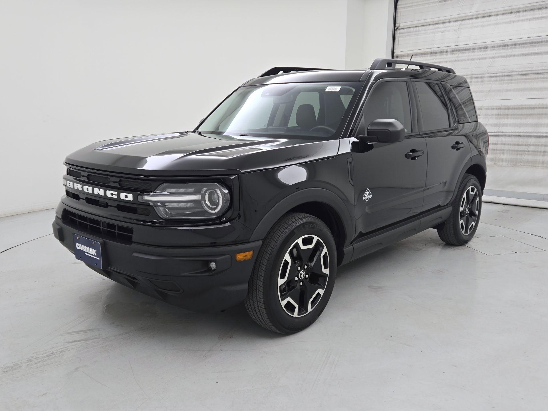 Thumbnail: 2022 Ford Bronco Sport - 3