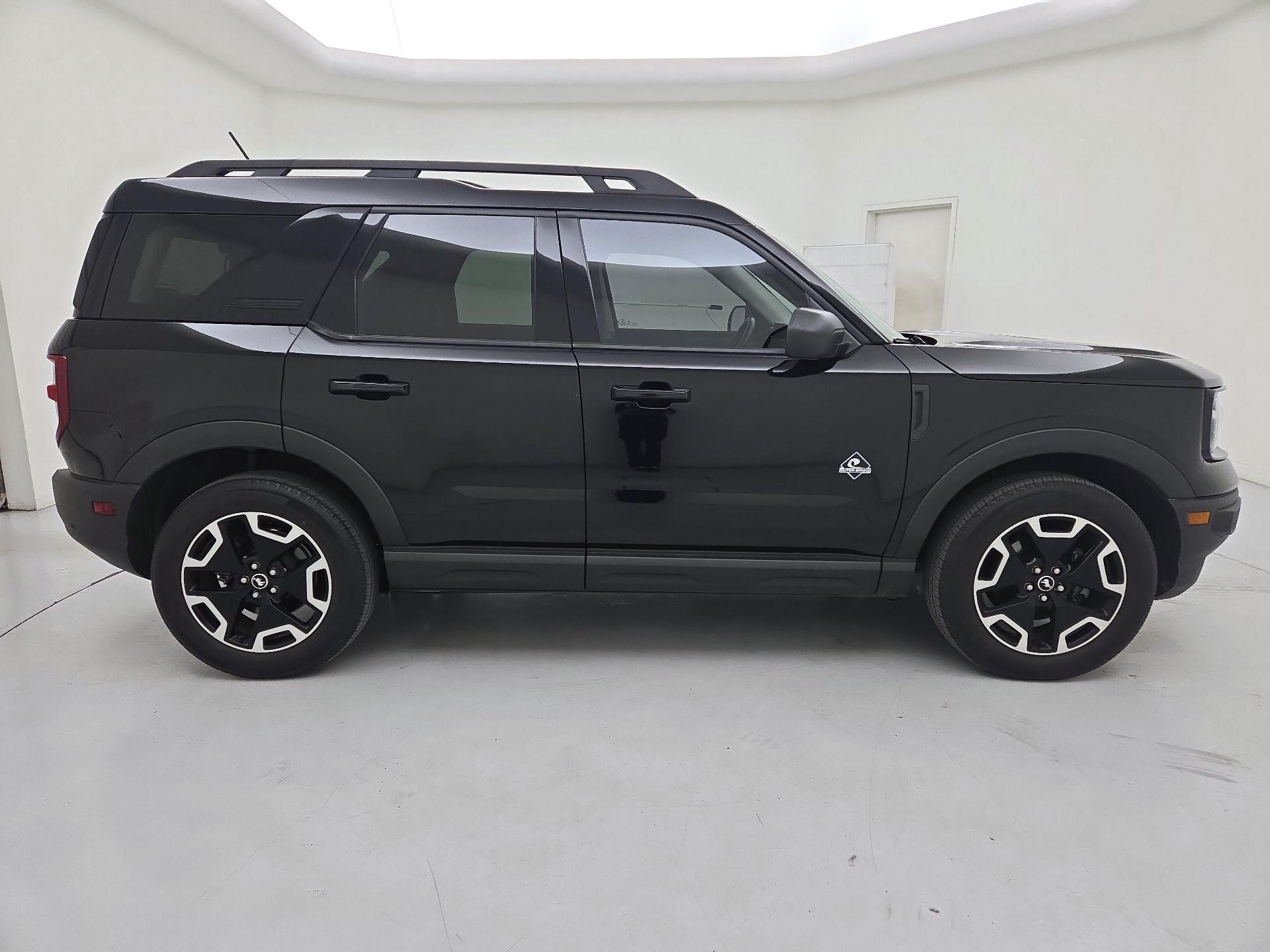 Thumbnail: 2022 Ford Bronco Sport - 4