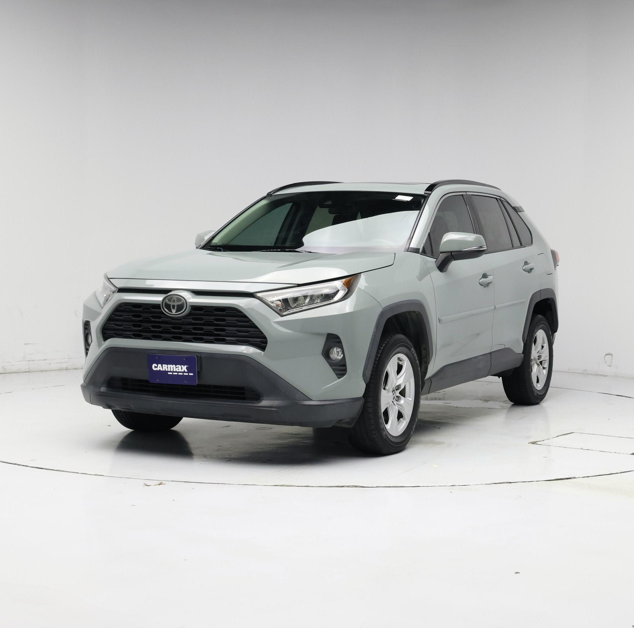 Thumbnail: 2019 Toyota RAV4 - 4