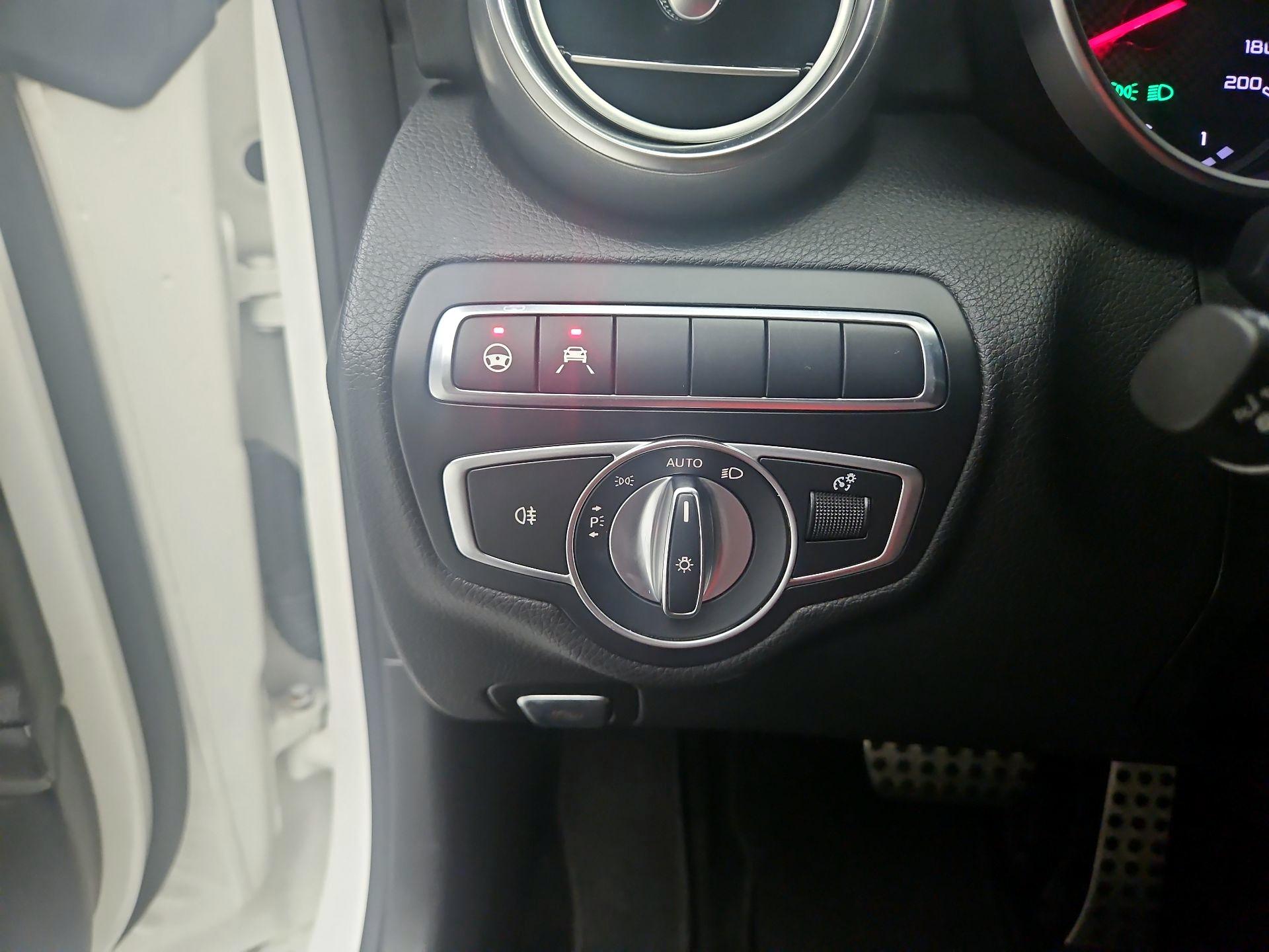 Thumbnail: 2018 Mercedes-Benz C-Class - 13