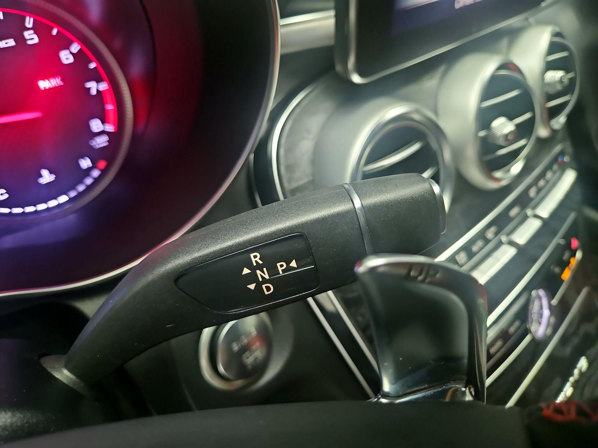 Thumbnail: 2018 Mercedes-Benz C-Class - 17