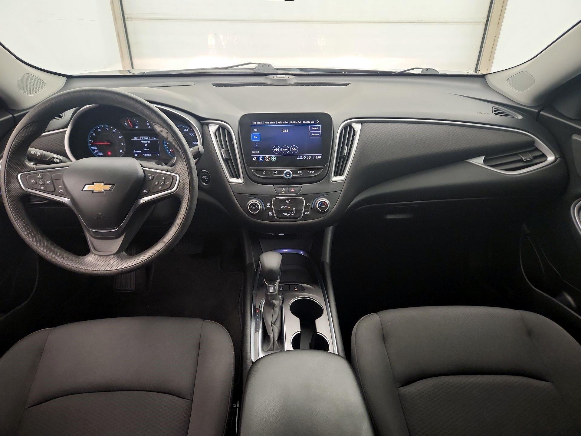 Thumbnail: 2021 Chevrolet Malibu - 9