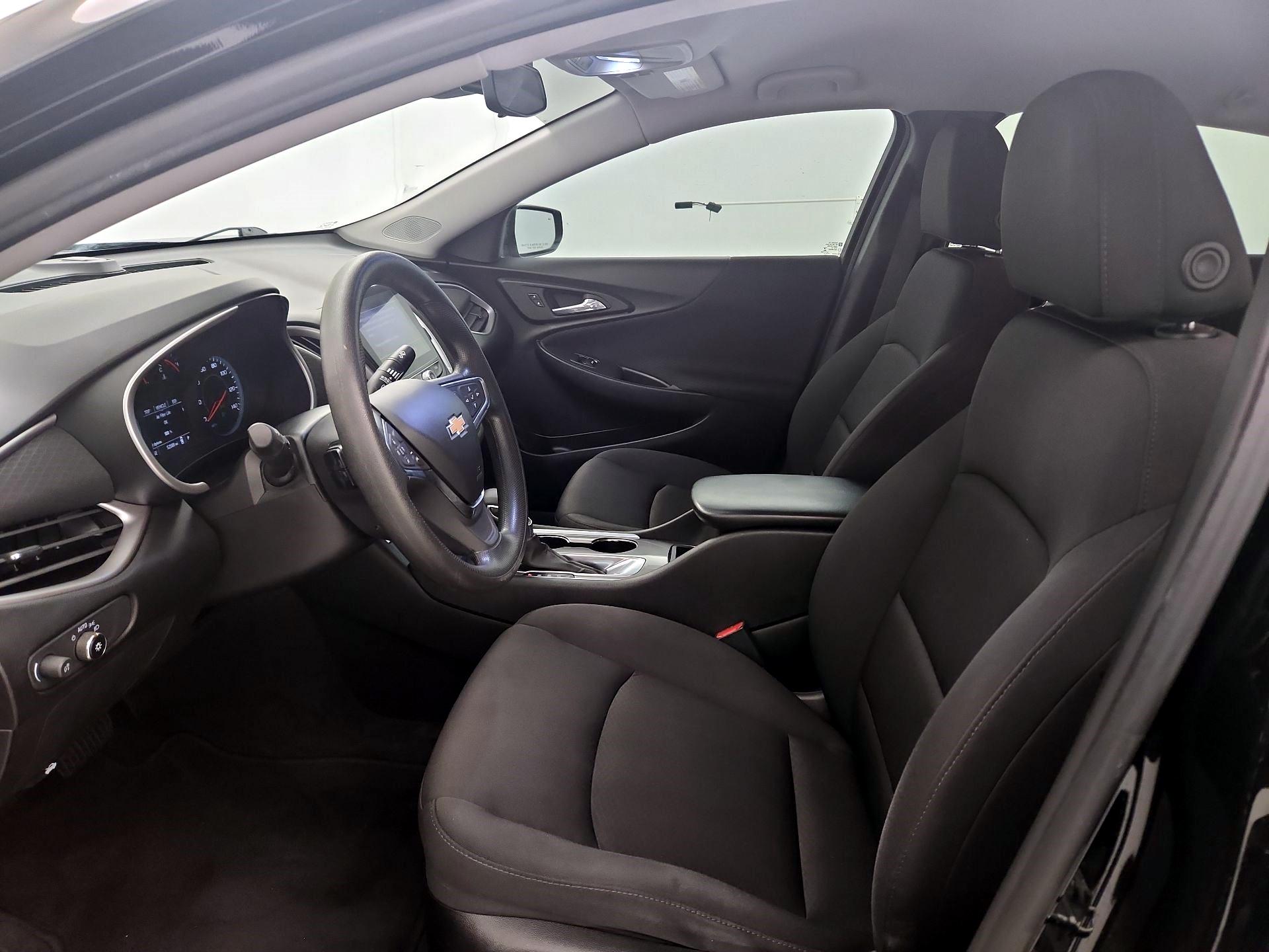 Thumbnail: 2021 Chevrolet Malibu - 11