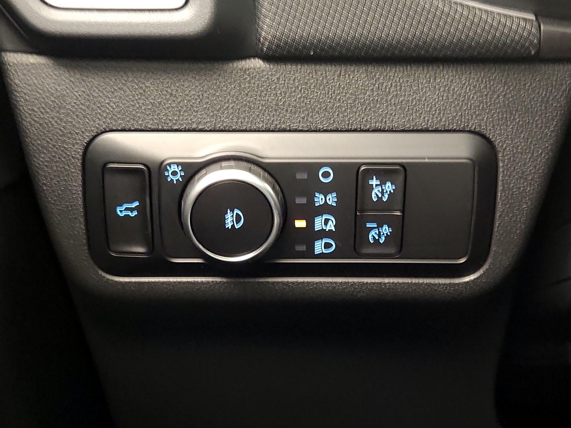 Thumbnail: 2023 Ford Bronco Sport - 13