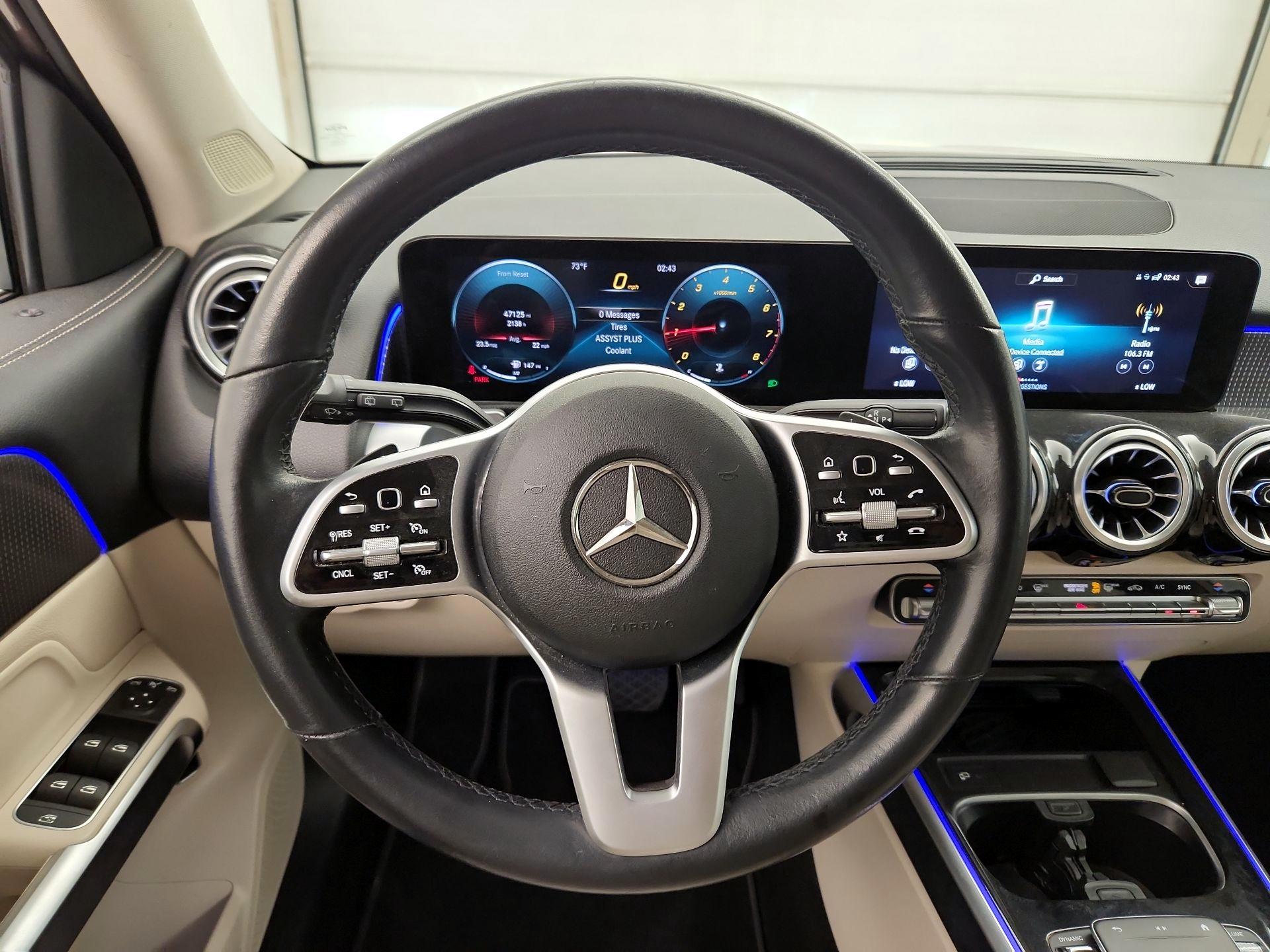 Thumbnail: 2022 Mercedes-Benz GLB - 10