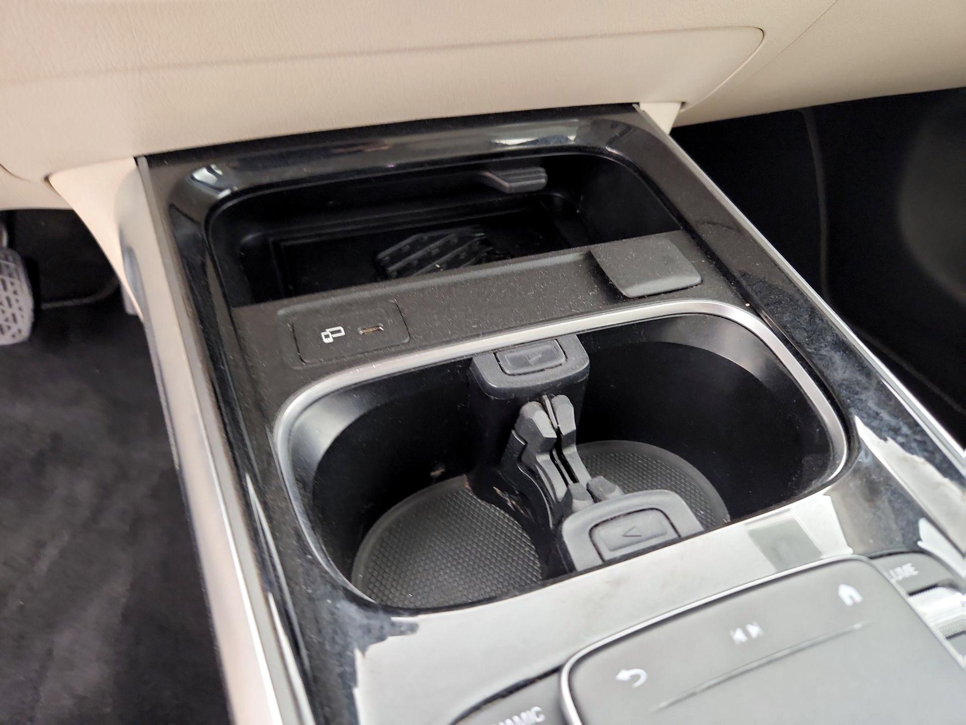 Thumbnail: 2022 Mercedes-Benz GLB - 18