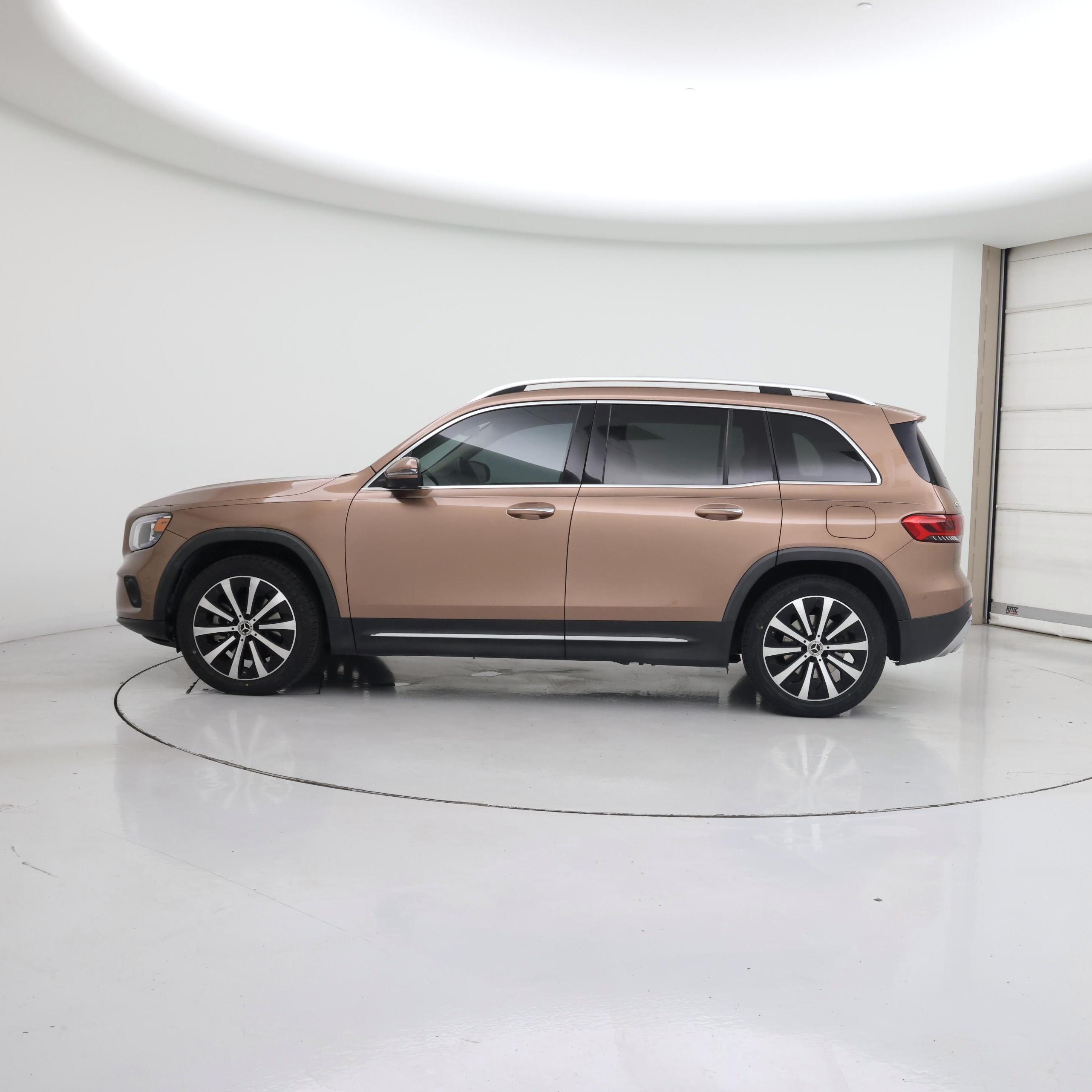 Thumbnail: 2022 Mercedes-Benz GLB - 3