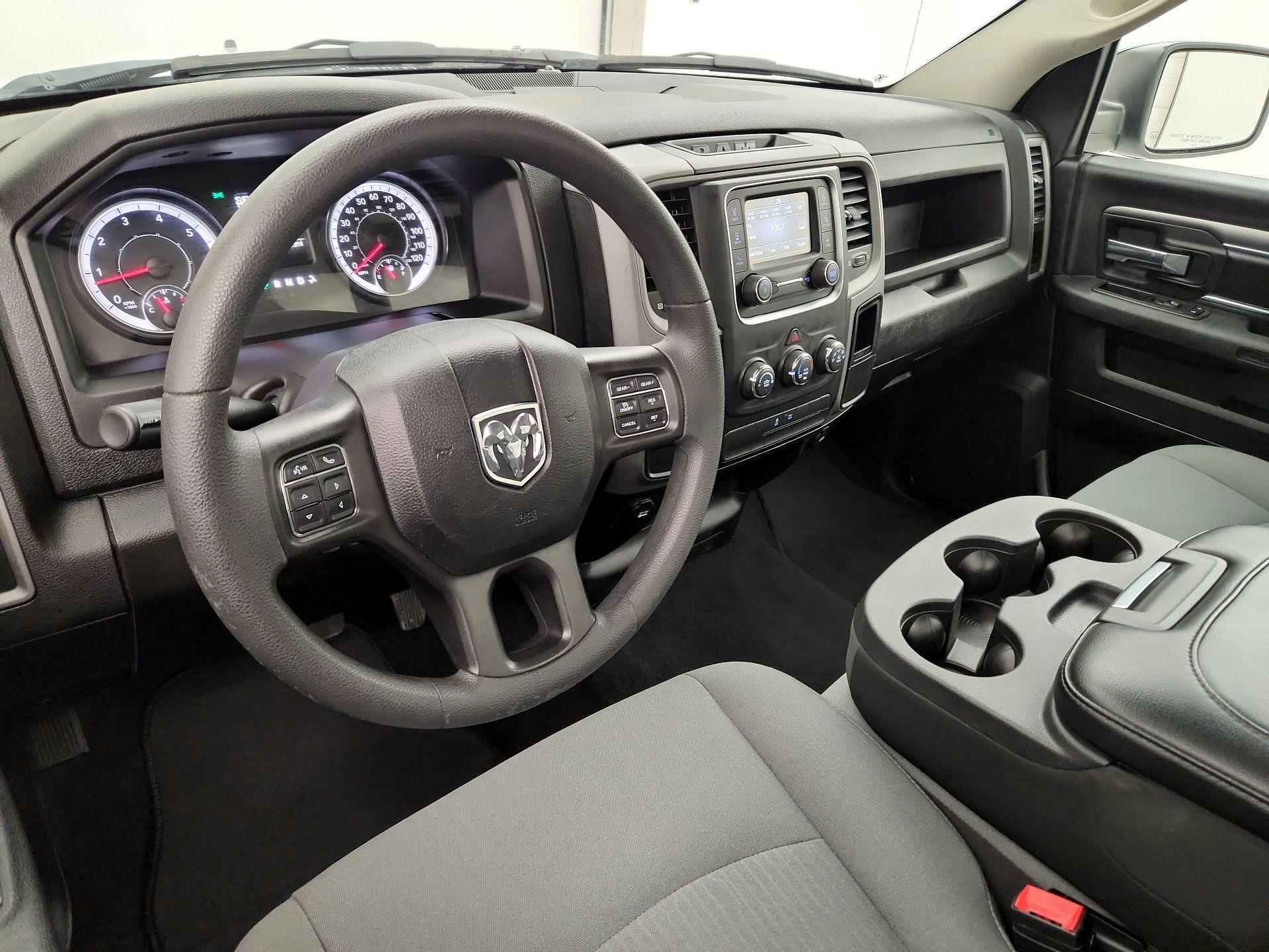 Thumbnail: 2022 RAM 1500 Classic - 9