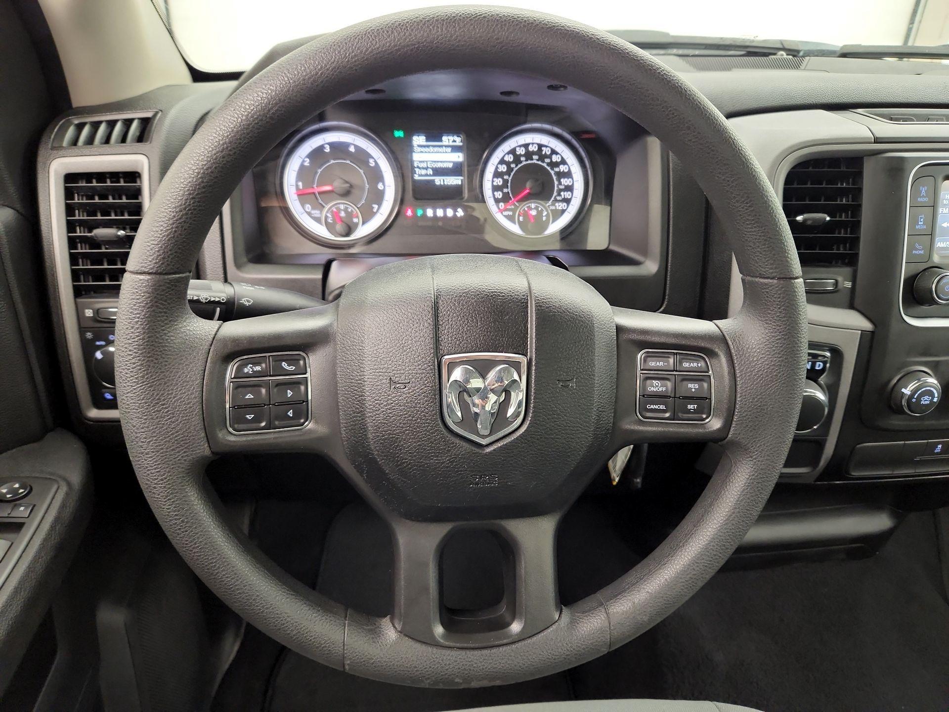 Thumbnail: 2022 RAM 1500 Classic - 10