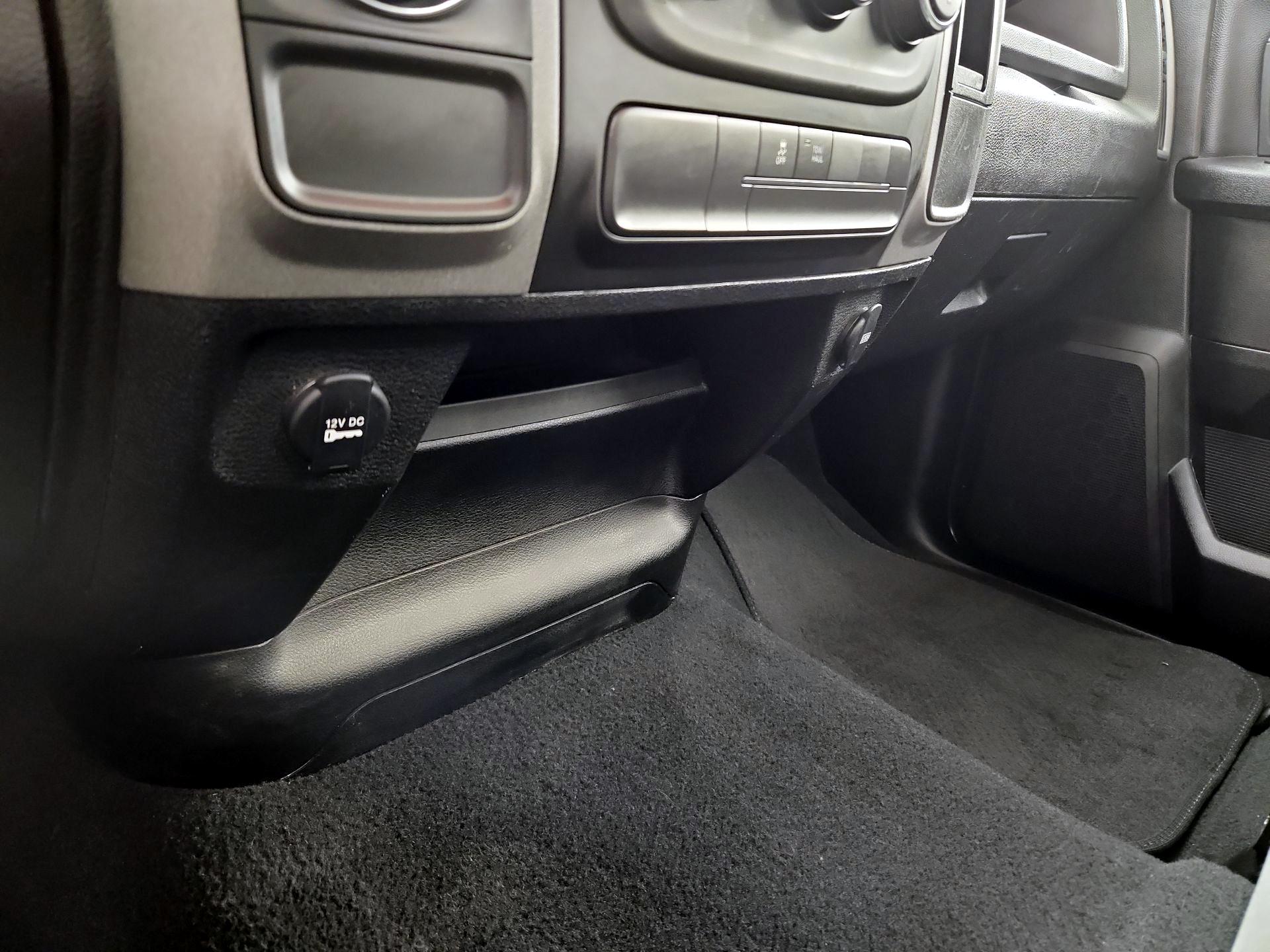 Thumbnail: 2022 RAM 1500 Classic - 18