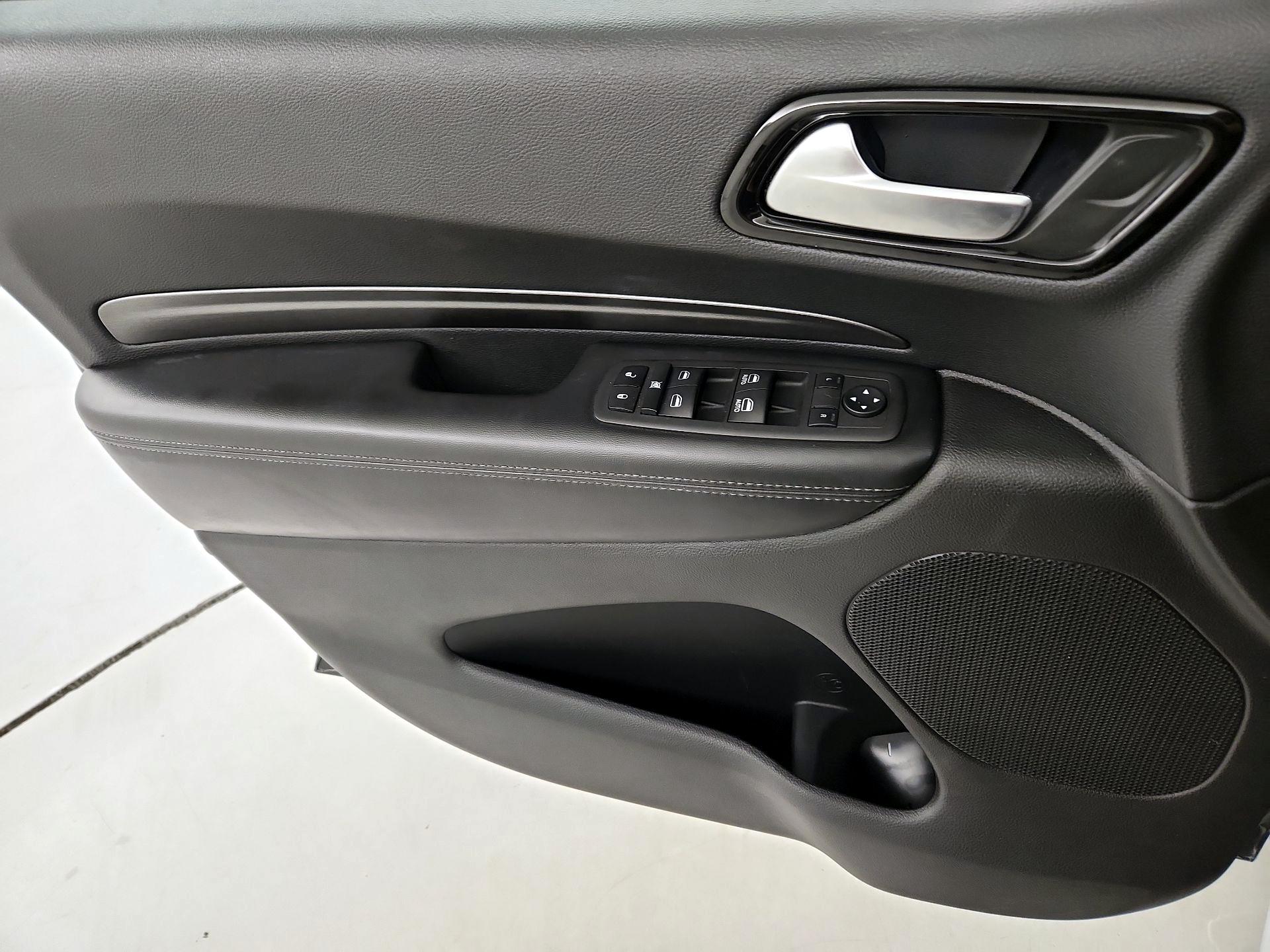 Thumbnail: 2022 Dodge Durango - 12