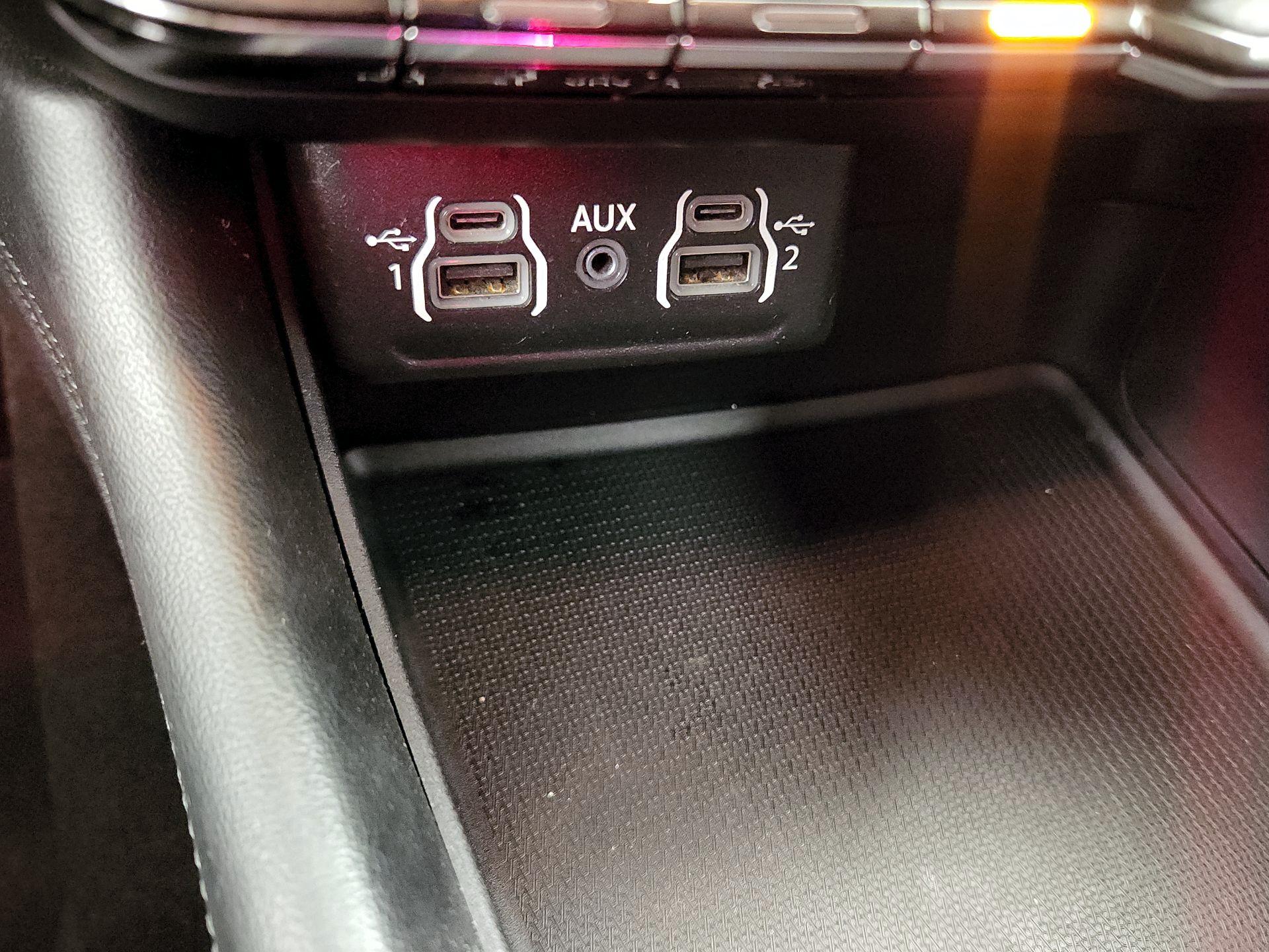 Thumbnail: 2022 Dodge Durango - 18