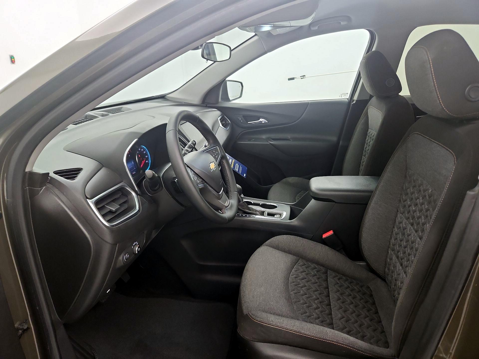 Thumbnail: 2023 Chevrolet Equinox - 11