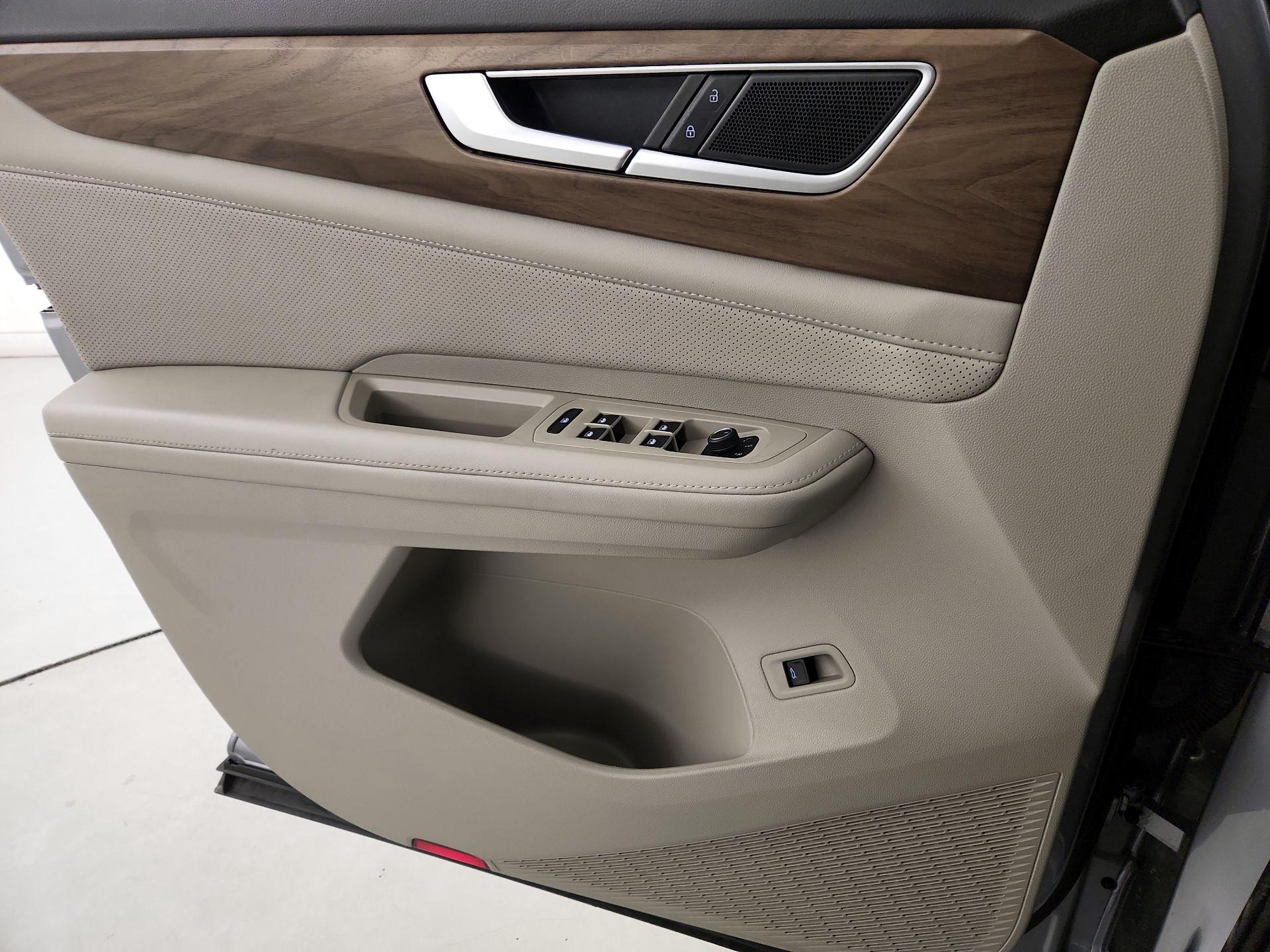 Thumbnail: 2024 Volkswagen Atlas - 12