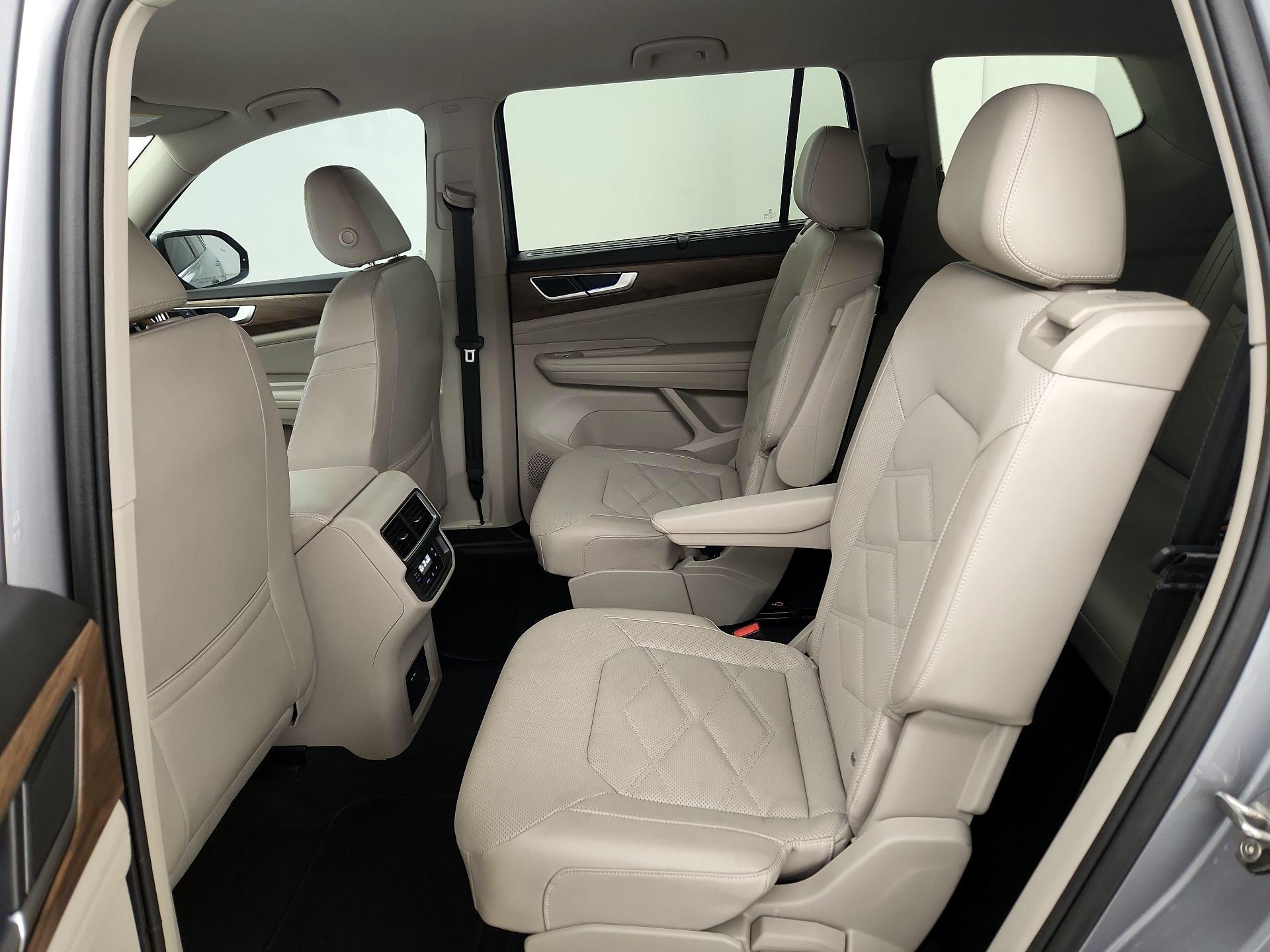 Thumbnail: 2024 Volkswagen Atlas - 19