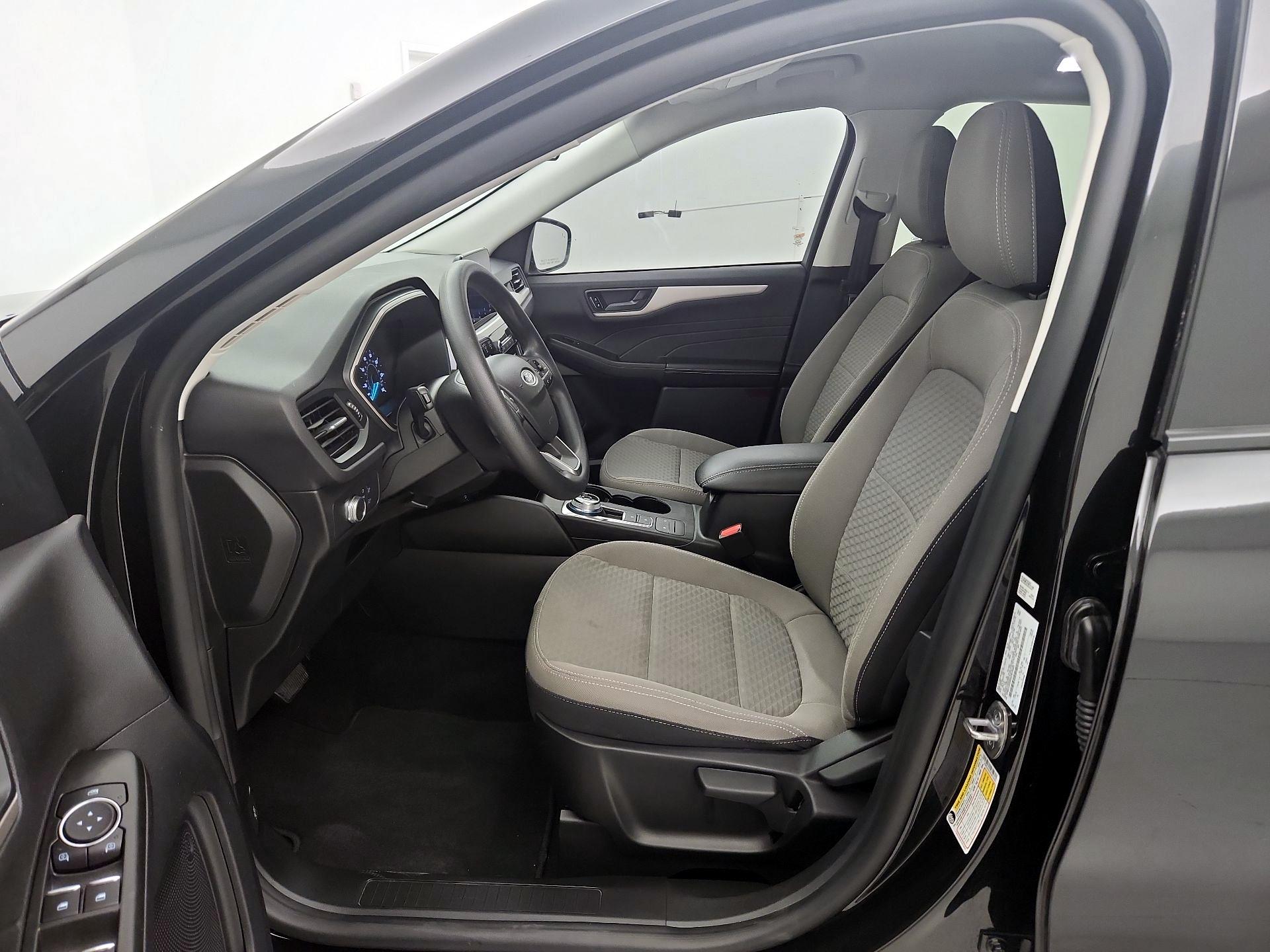 Thumbnail: 2022 Ford Escape - 11