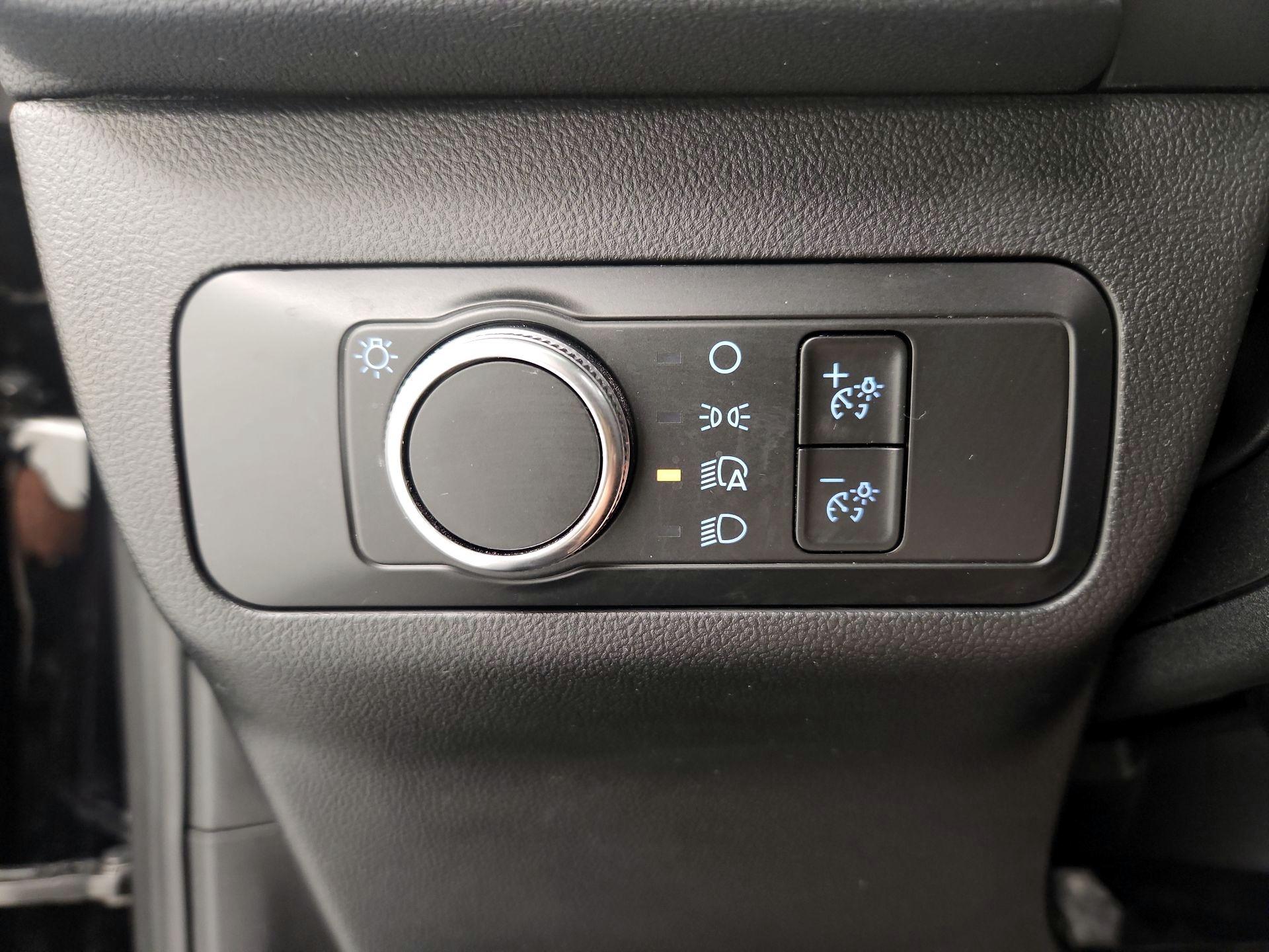 Thumbnail: 2022 Ford Escape - 13