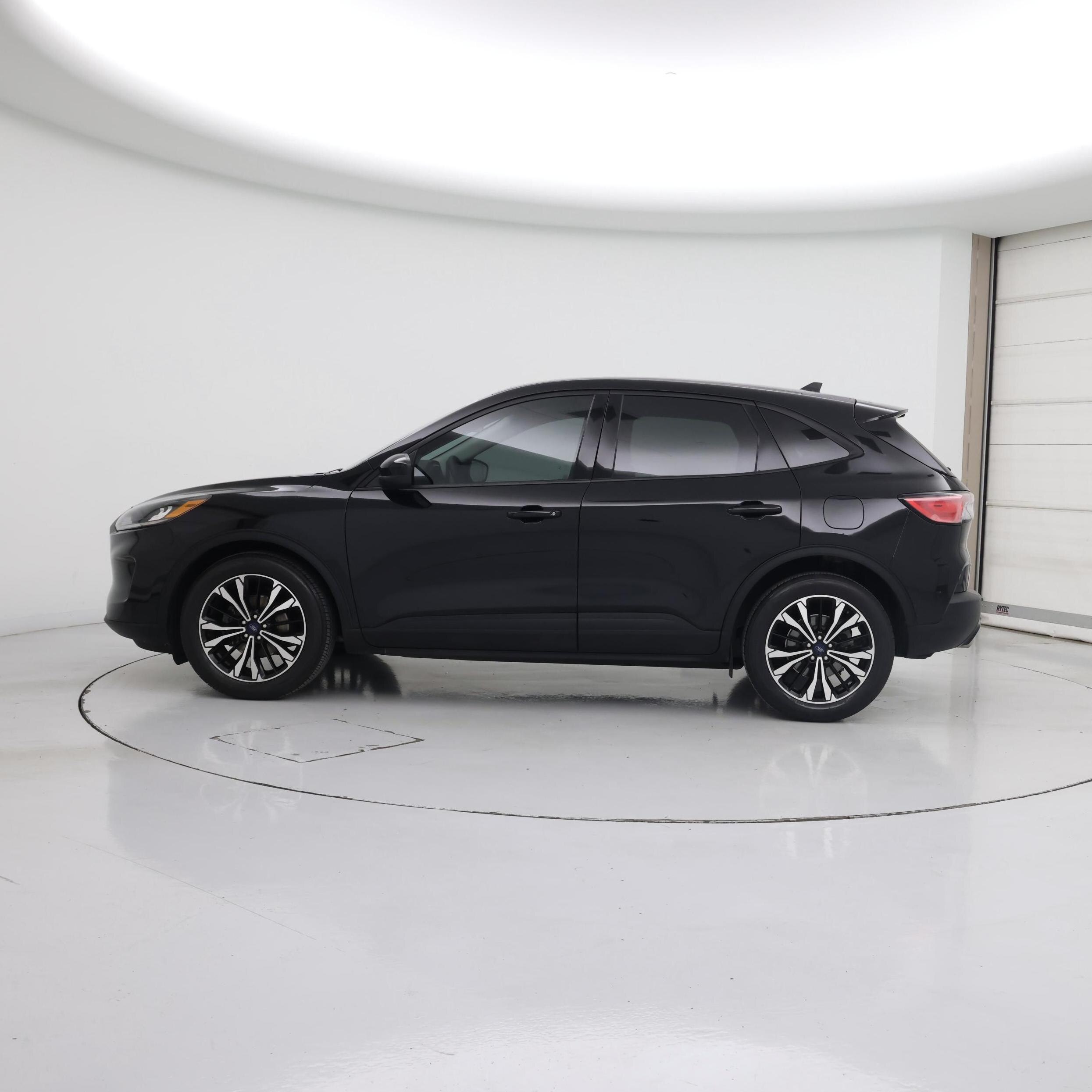 Thumbnail: 2022 Ford Escape - 3