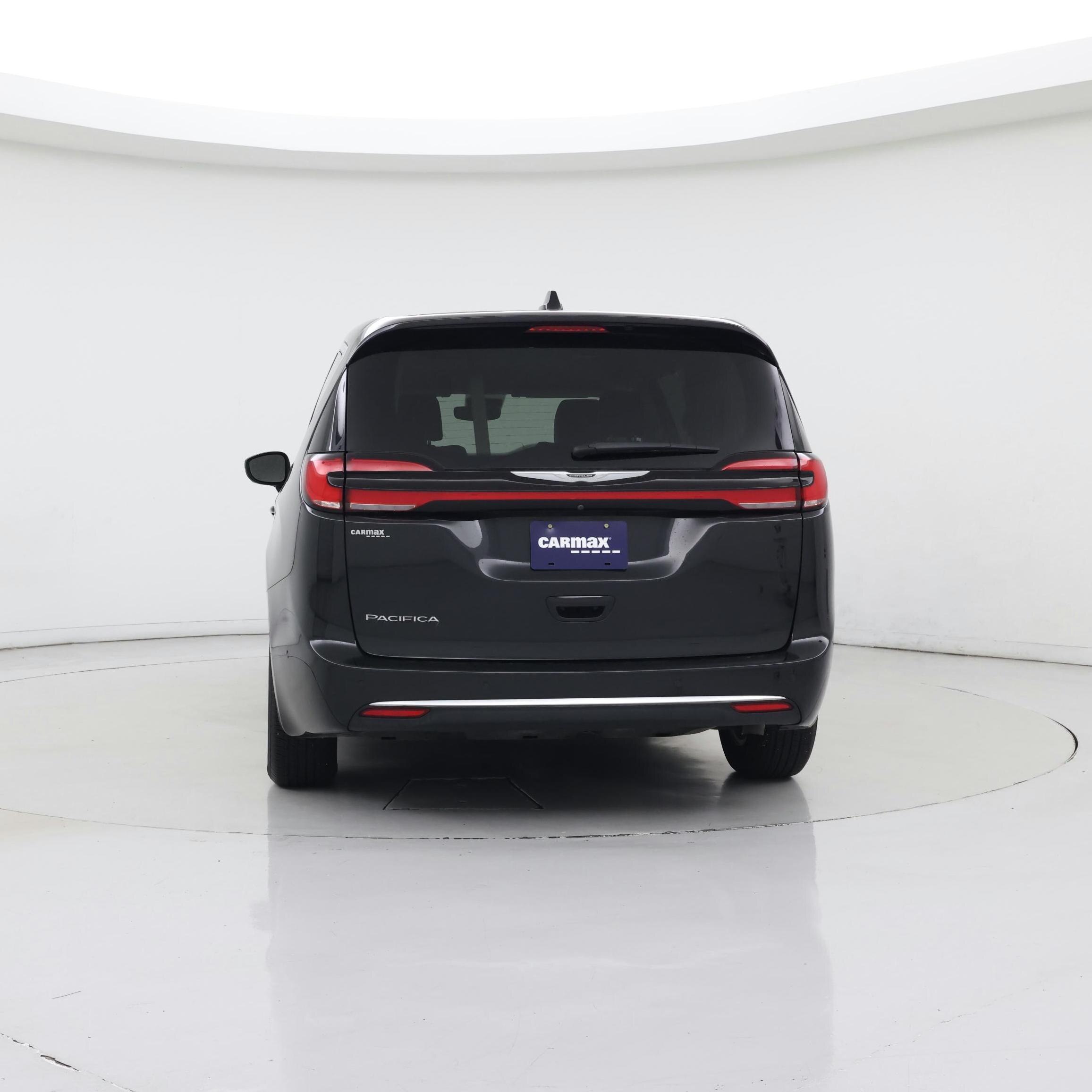 Thumbnail: 2023 Chrysler Pacifica - 6