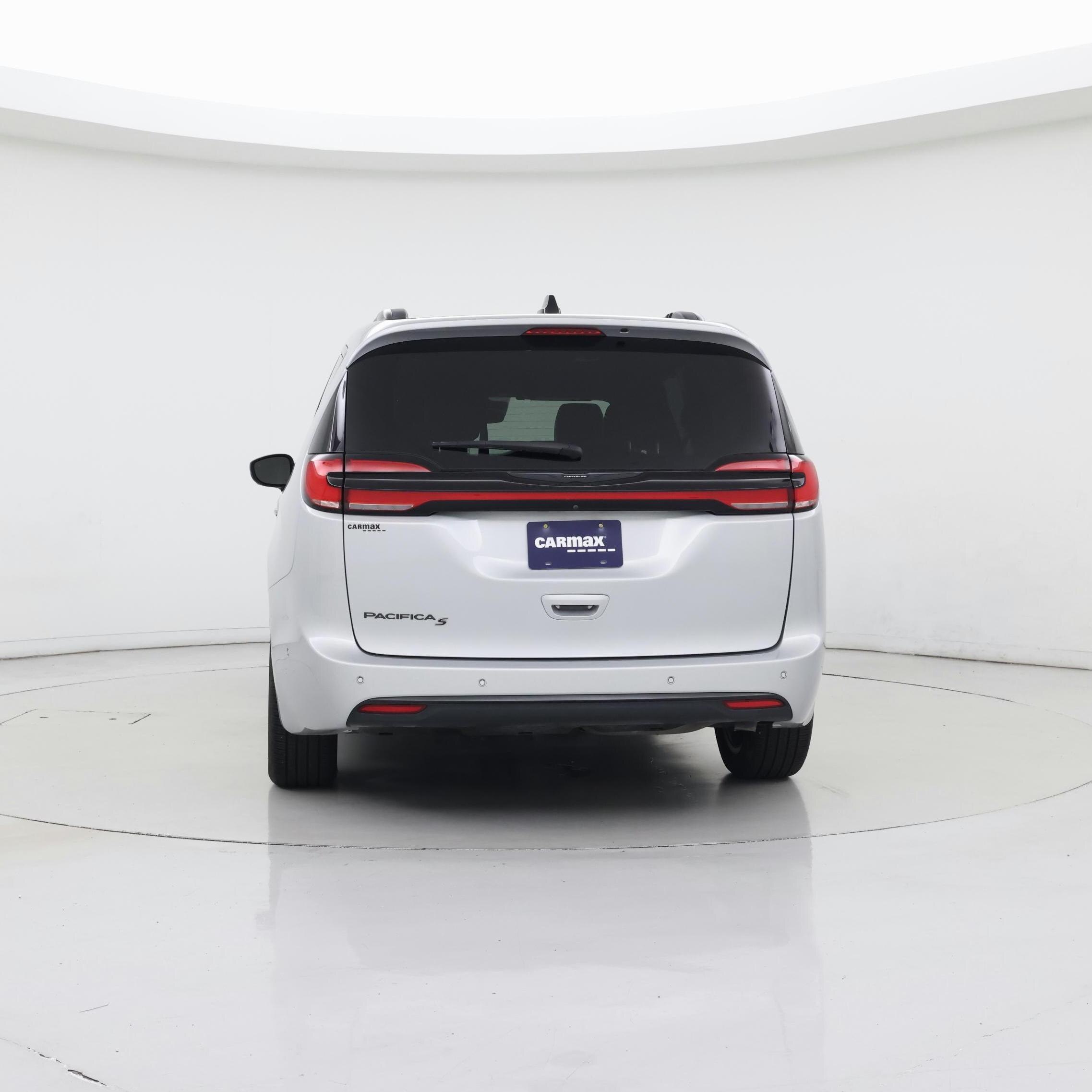 Thumbnail: 2023 Chrysler Pacifica - 6