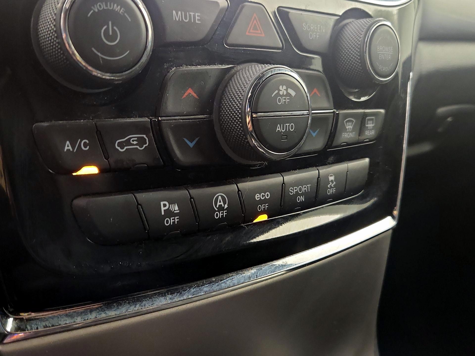 Thumbnail: 2021 Jeep Grand Cherokee - 17