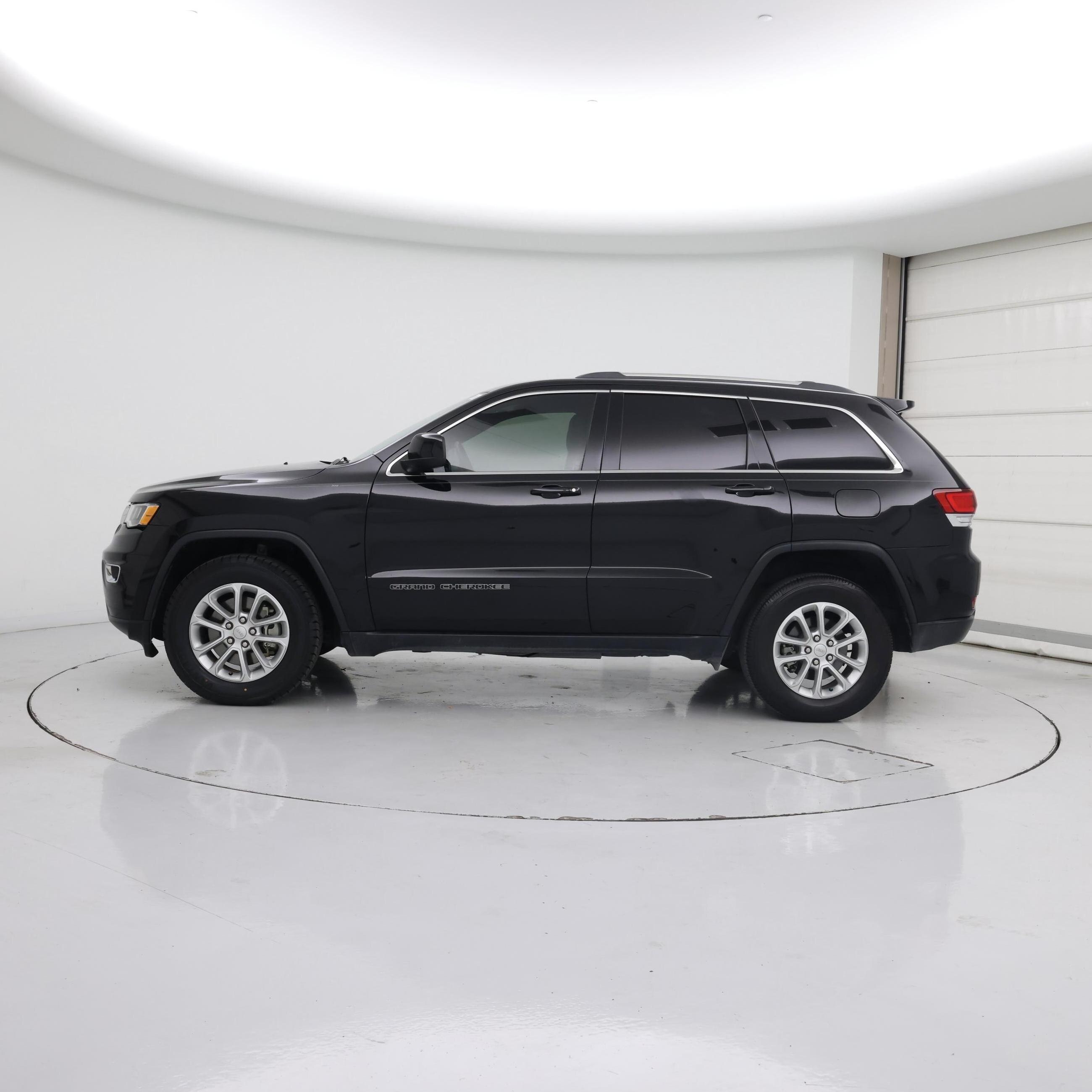 Thumbnail: 2021 Jeep Grand Cherokee - 3