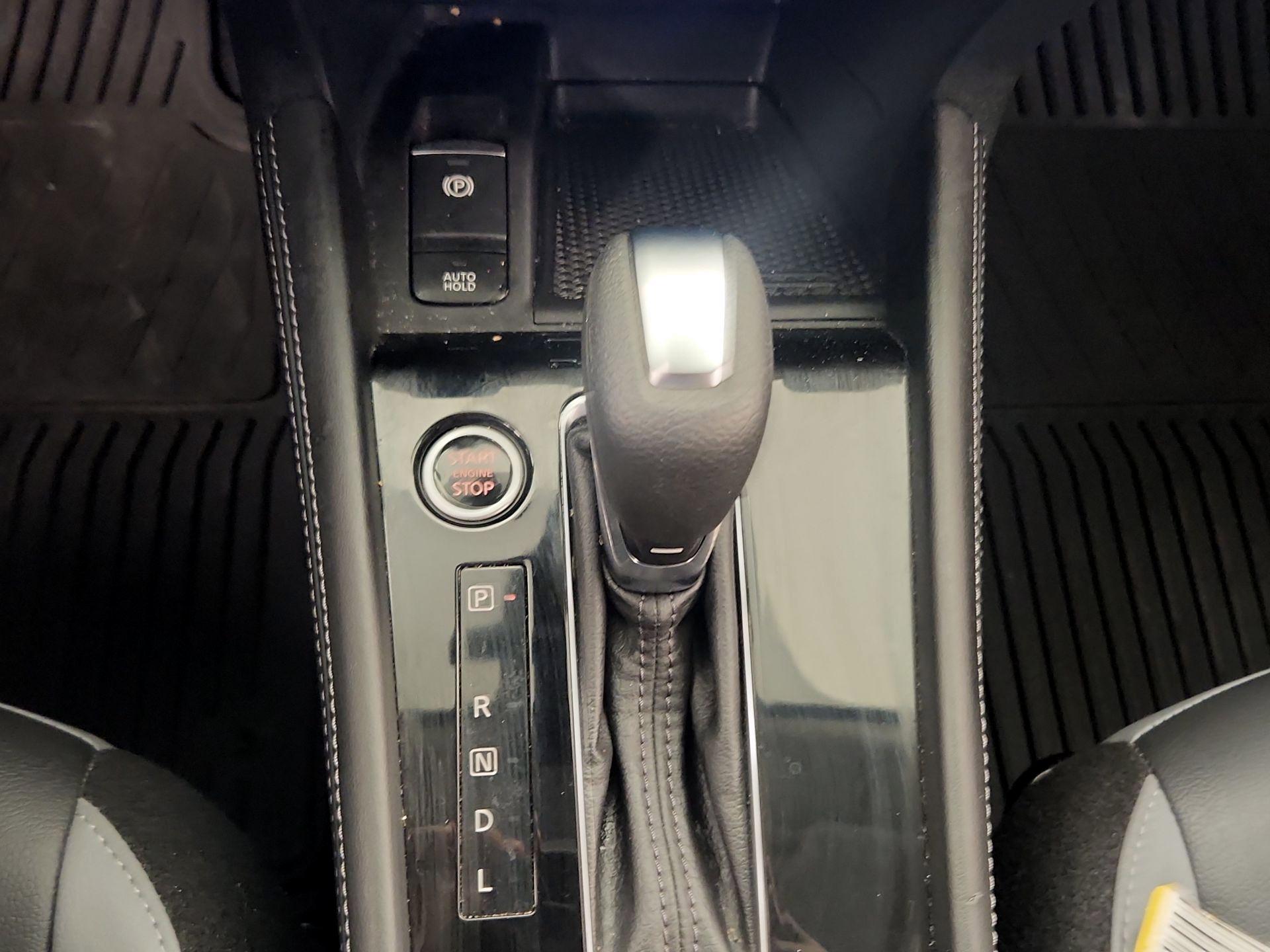 Thumbnail: 2023 Nissan Kicks - 17