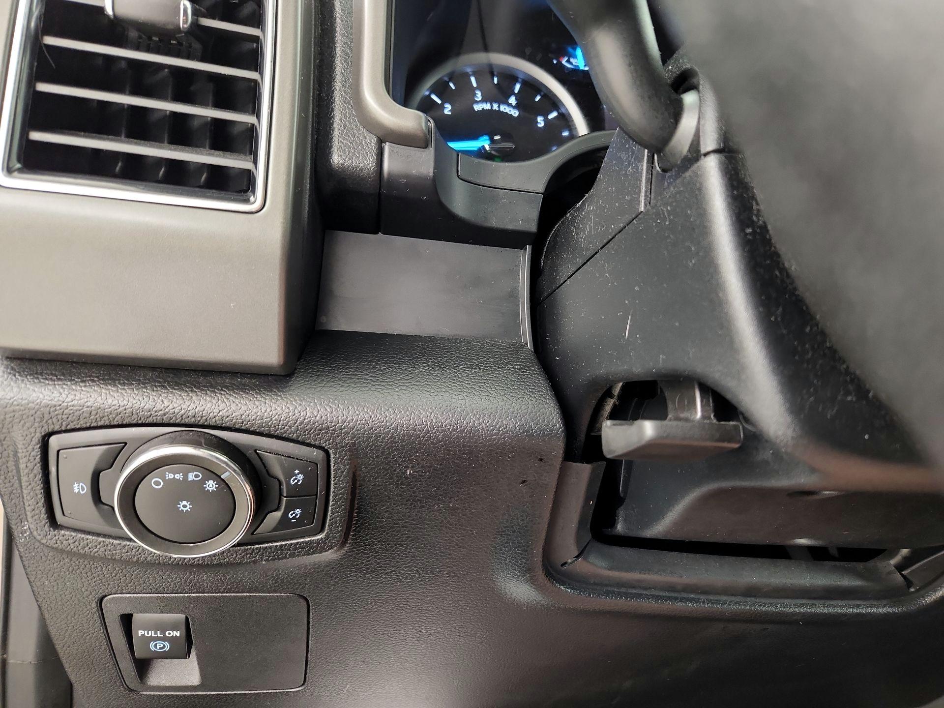 Thumbnail: 2020 Ford Expedition - 13