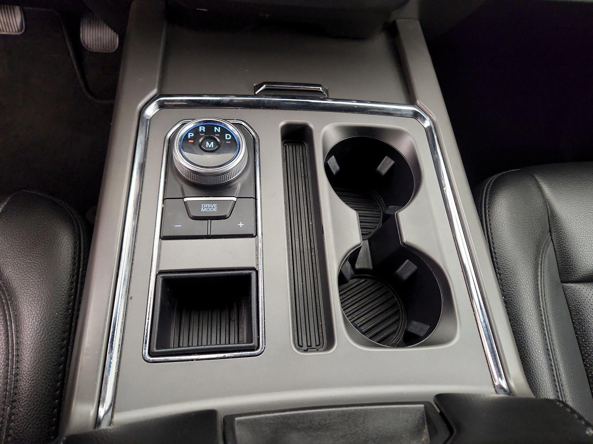 Thumbnail: 2020 Ford Expedition - 17