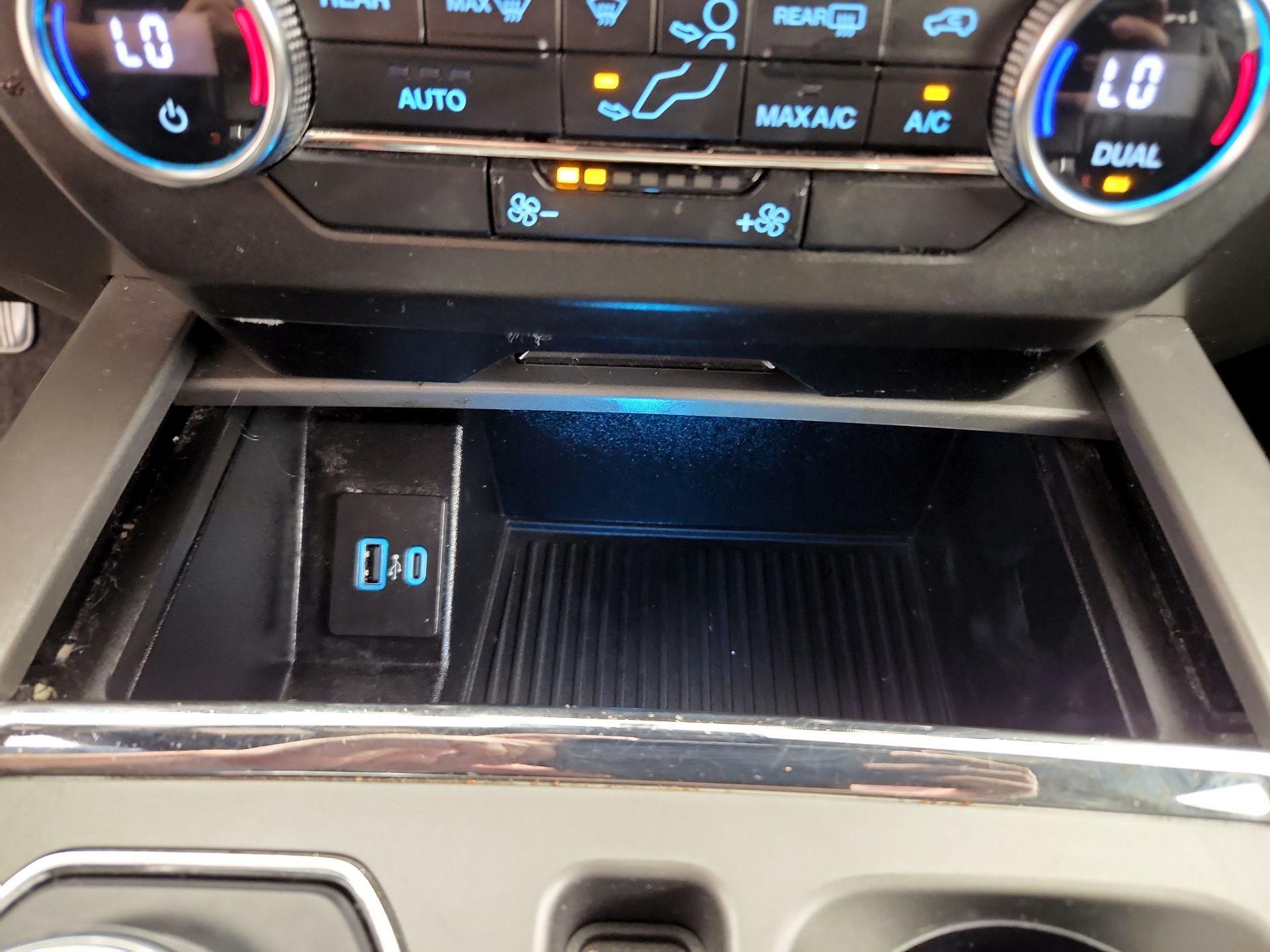 Thumbnail: 2020 Ford Expedition - 18