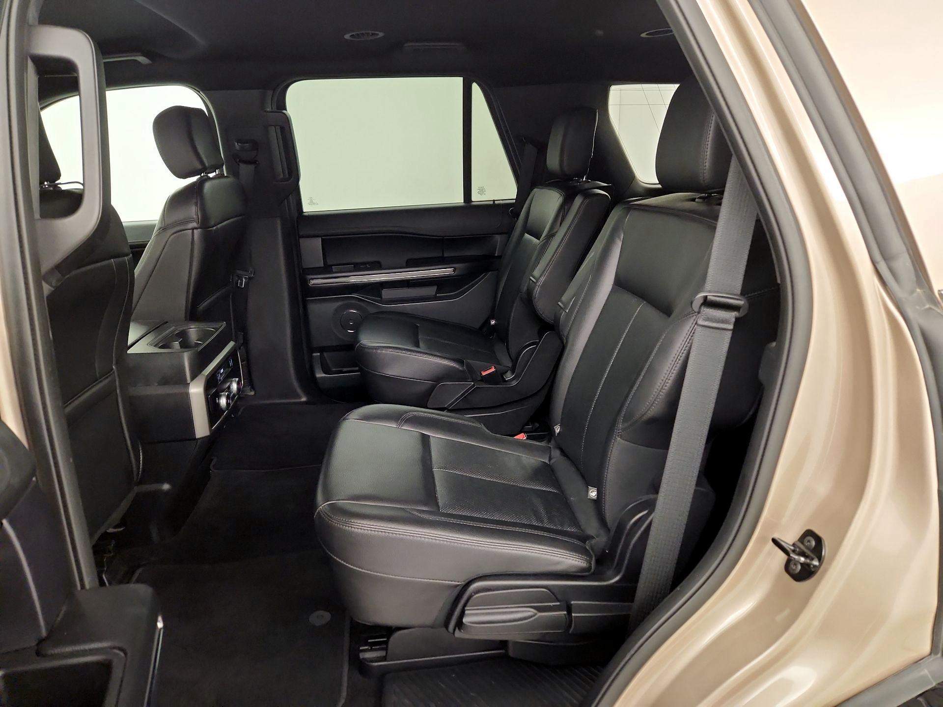 Thumbnail: 2020 Ford Expedition - 19