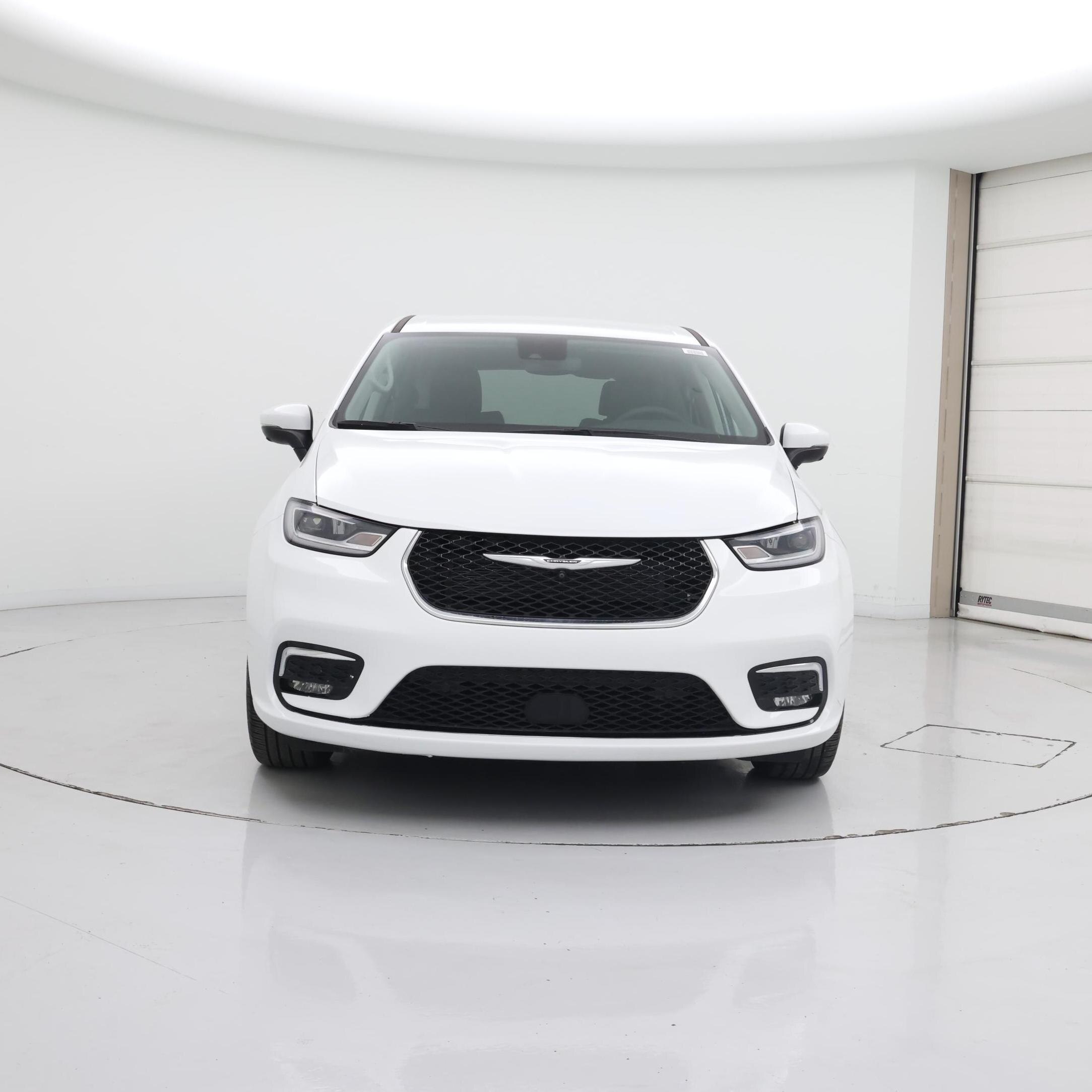 Thumbnail: 2023 Chrysler Pacifica - 5