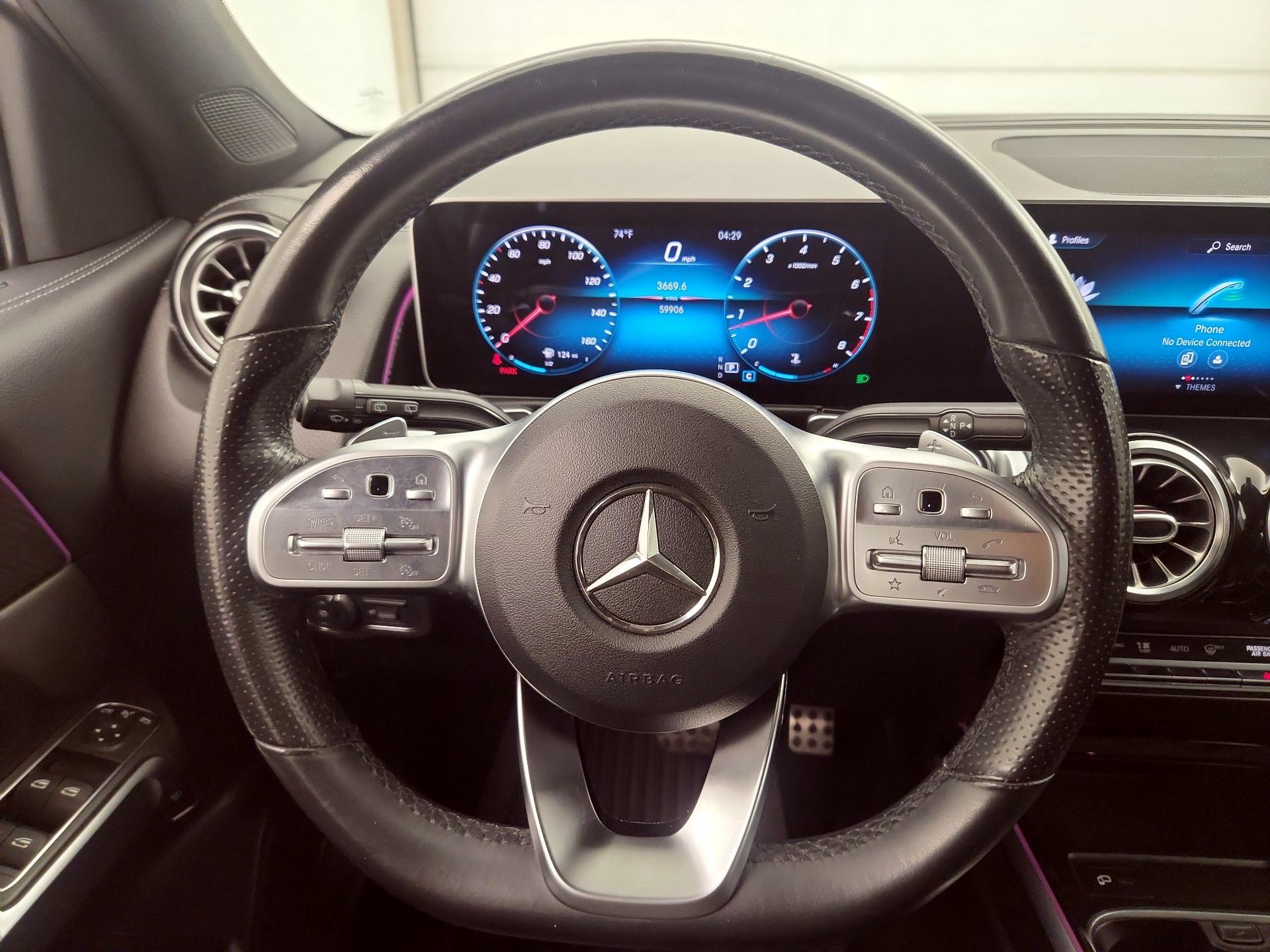 Thumbnail: 2021 Mercedes-Benz GLB - 10