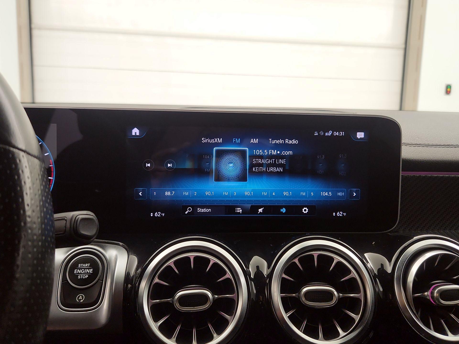 Thumbnail: 2021 Mercedes-Benz GLB - 15