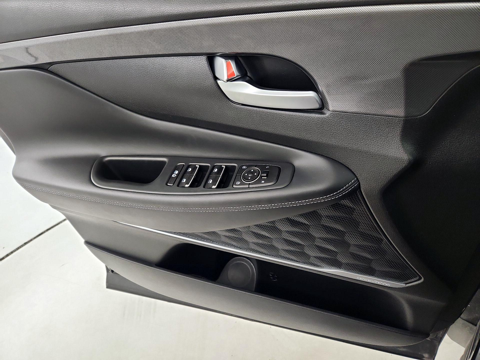 Thumbnail: 2022 Hyundai Santa Fe - 12