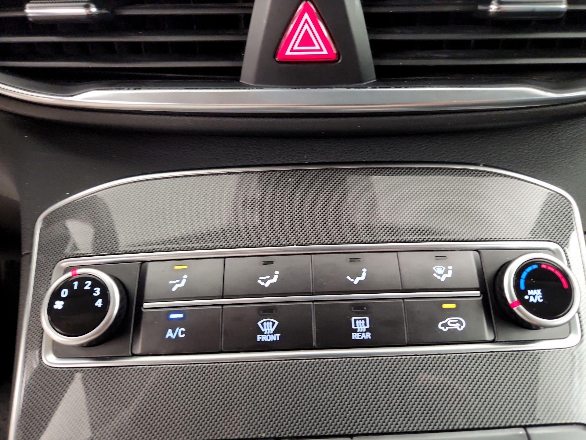 Thumbnail: 2022 Hyundai Santa Fe - 16