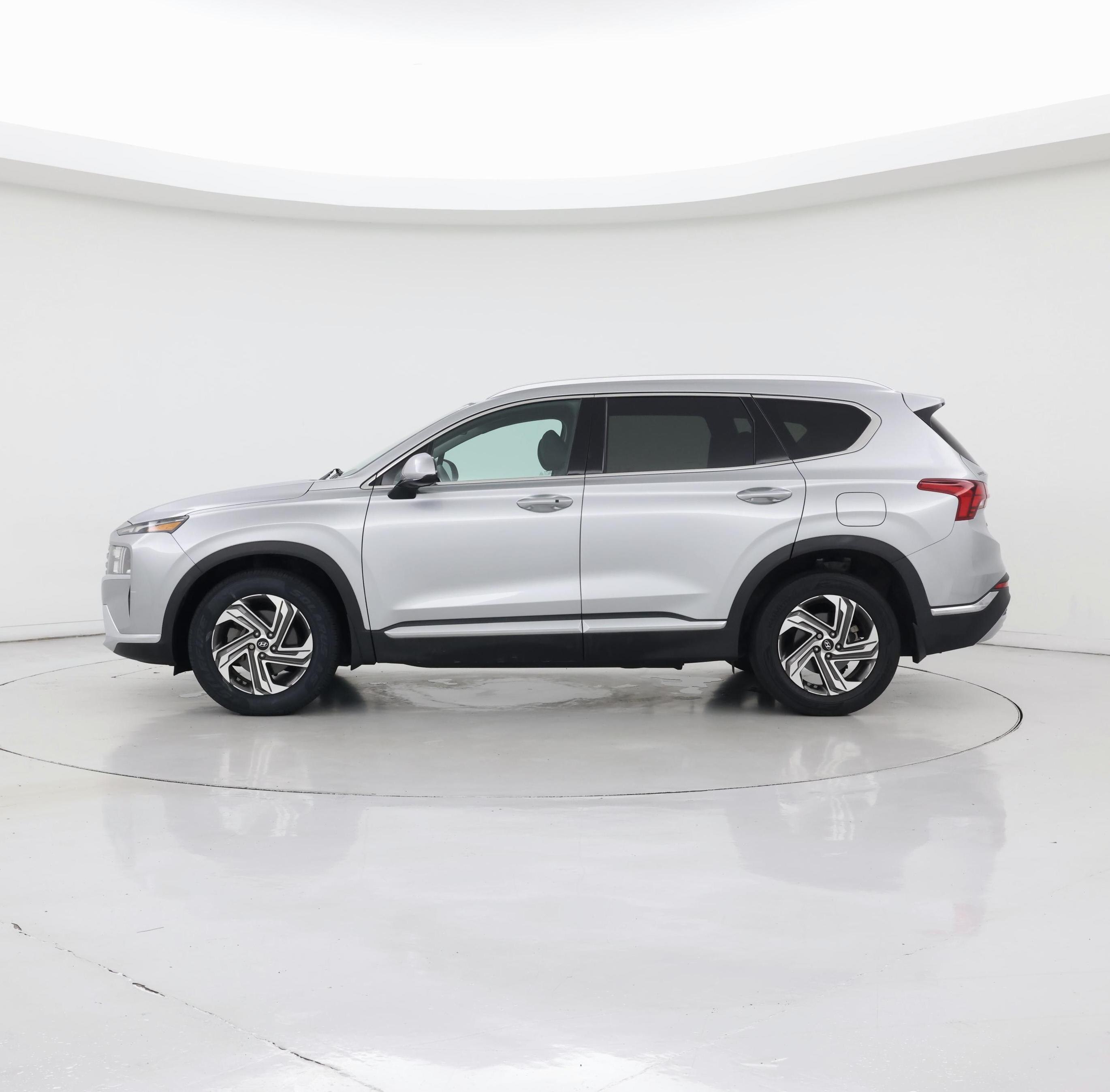 Thumbnail: 2022 Hyundai Santa Fe - 3