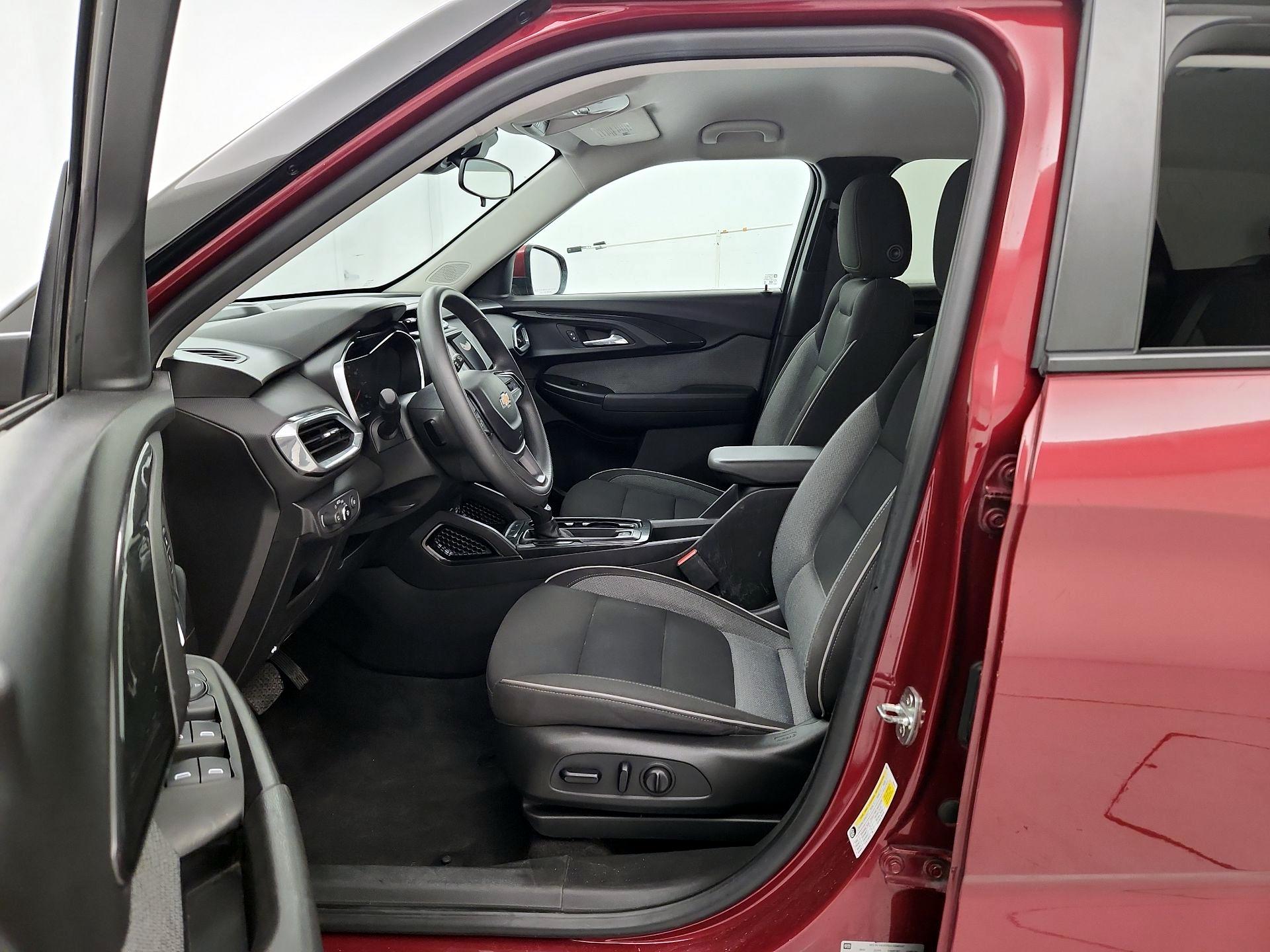 Thumbnail: 2023 Chevrolet TrailBlazer - 11