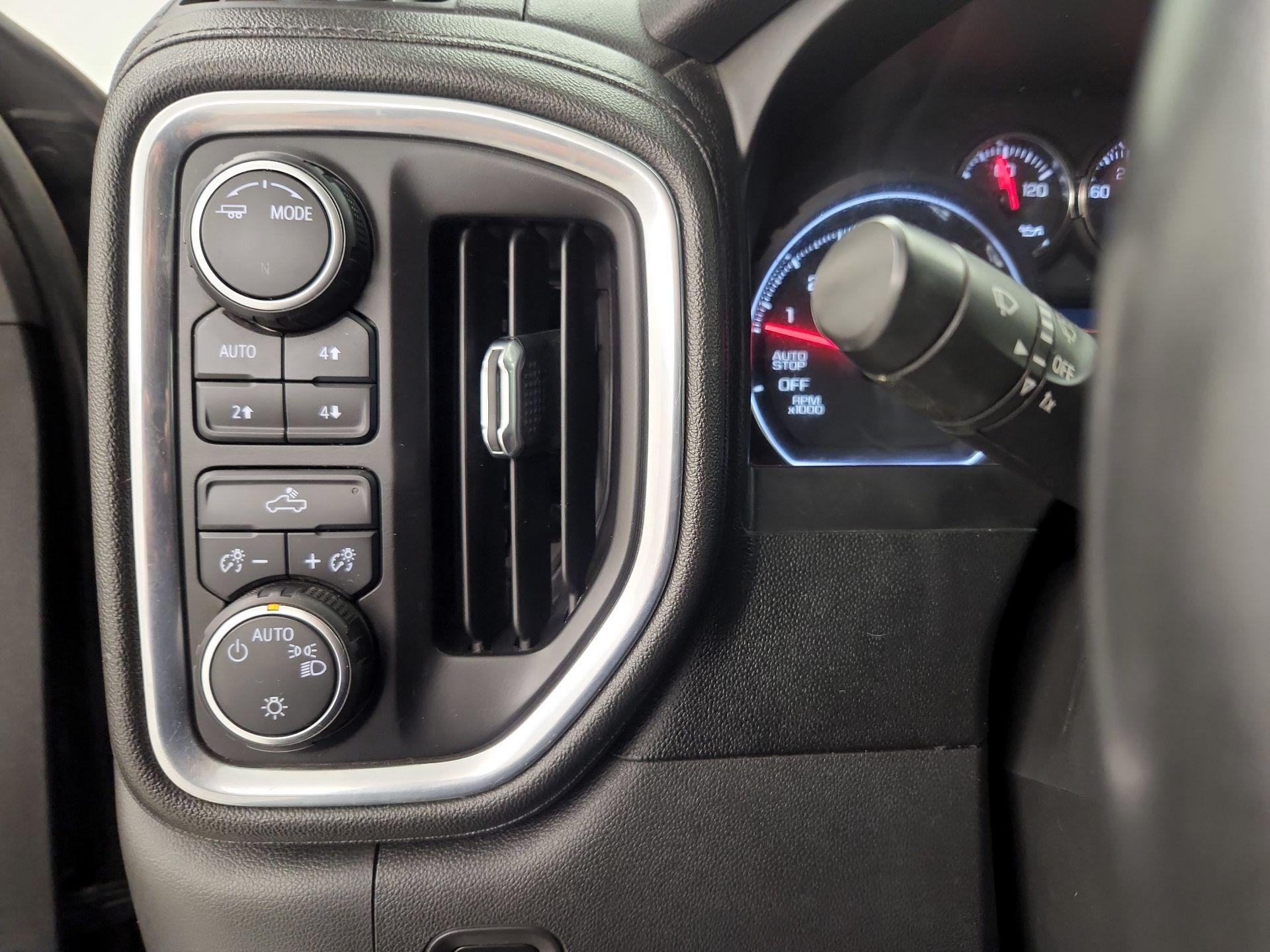 Thumbnail: 2021 Chevrolet Silverado 1500 - 13