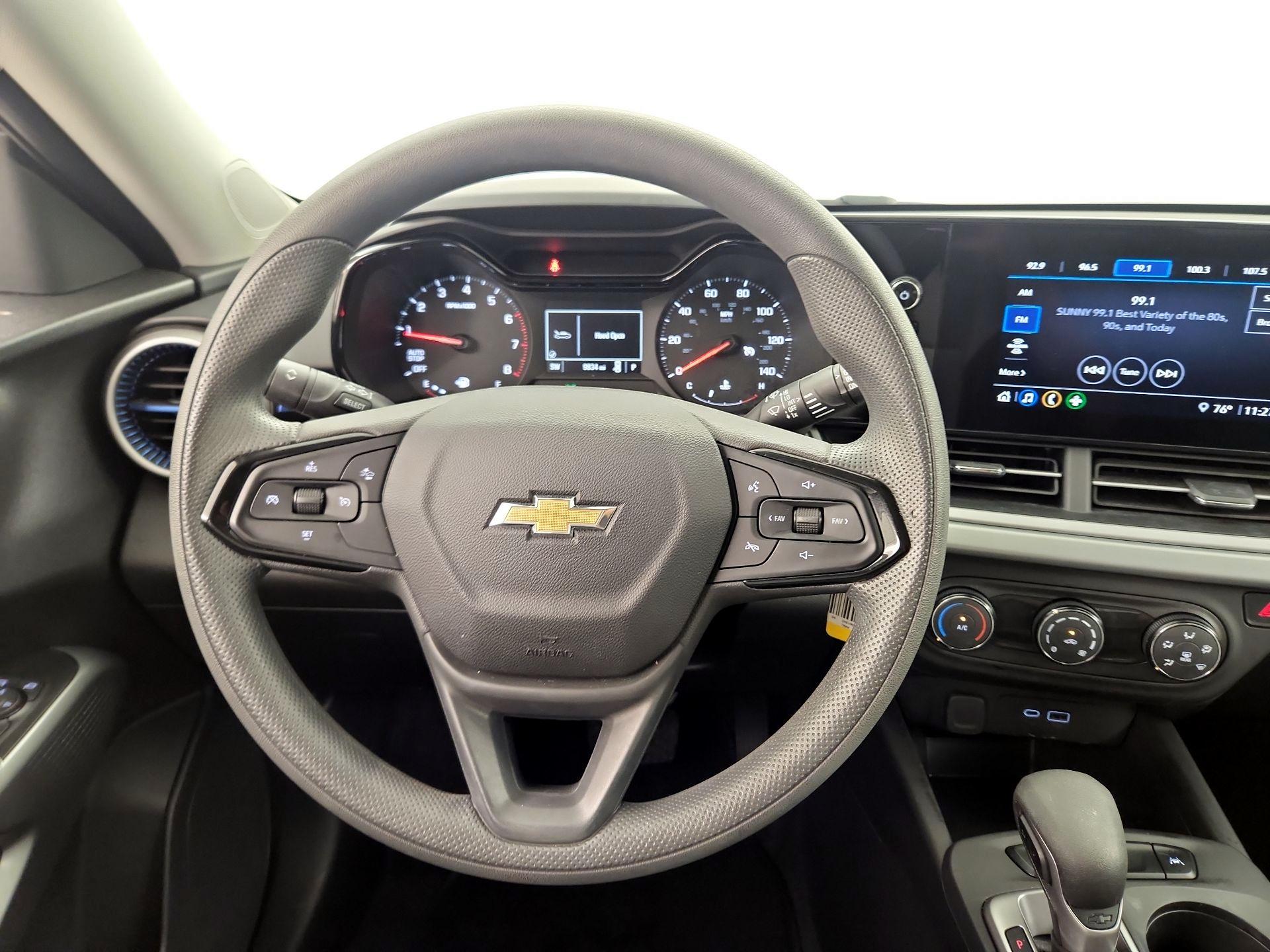 Thumbnail: 2024 Chevrolet Trax - 10