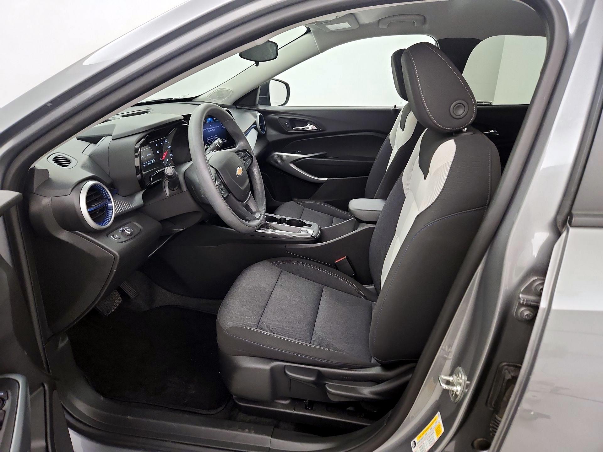 Thumbnail: 2024 Chevrolet Trax - 11