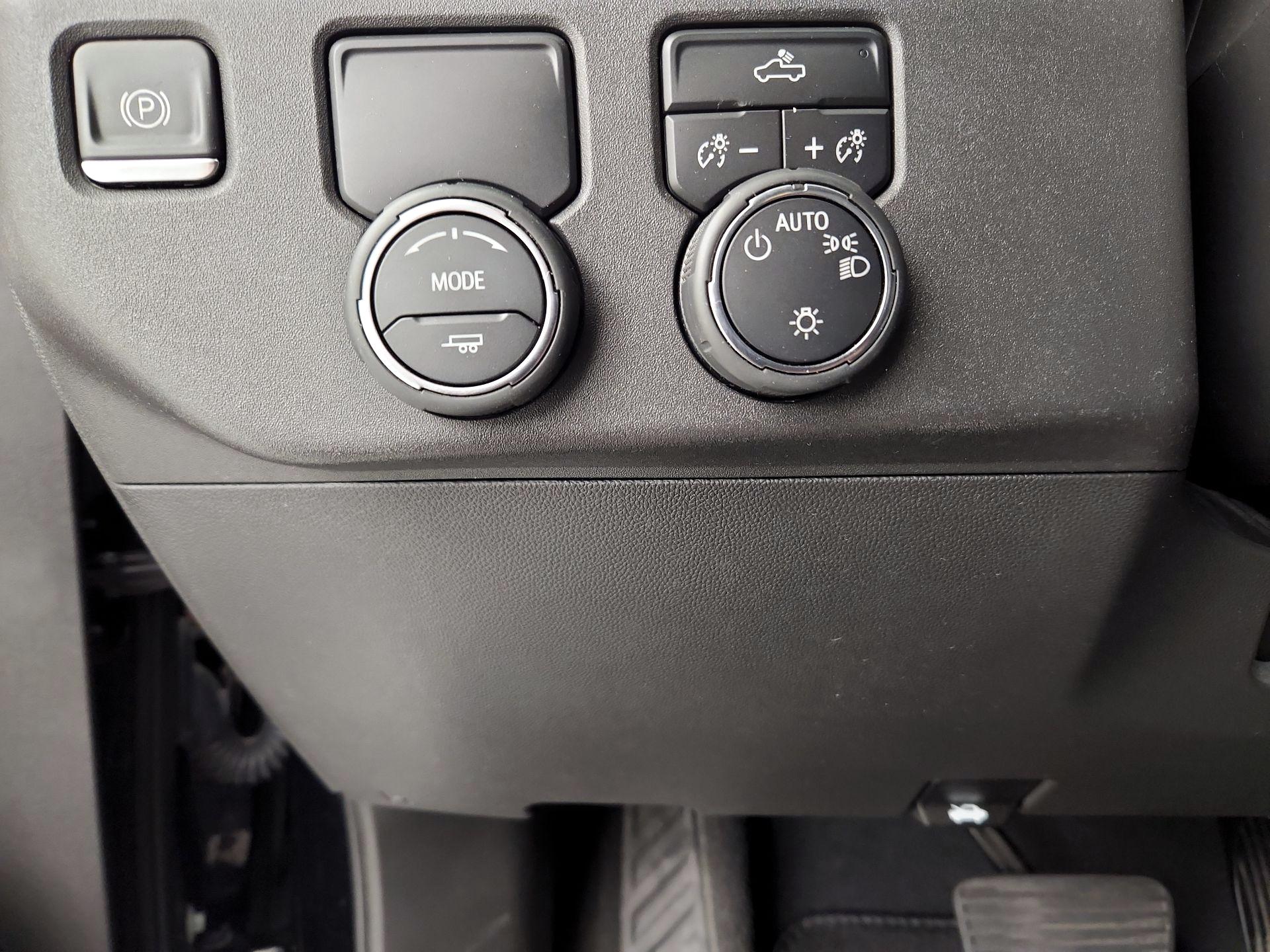 Thumbnail: 2023 Chevrolet Silverado 1500 - 13