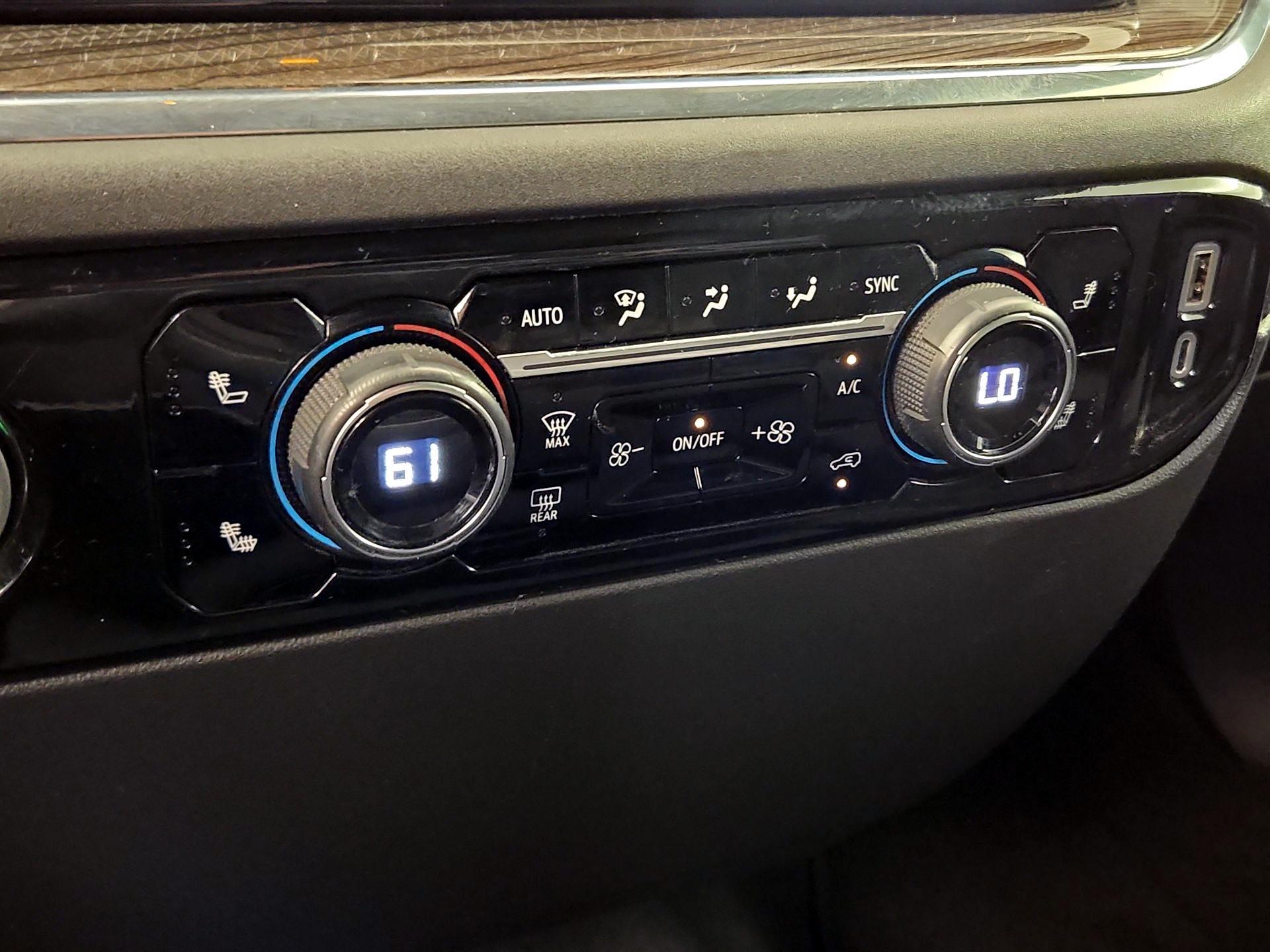 Thumbnail: 2023 Chevrolet Silverado 1500 - 16