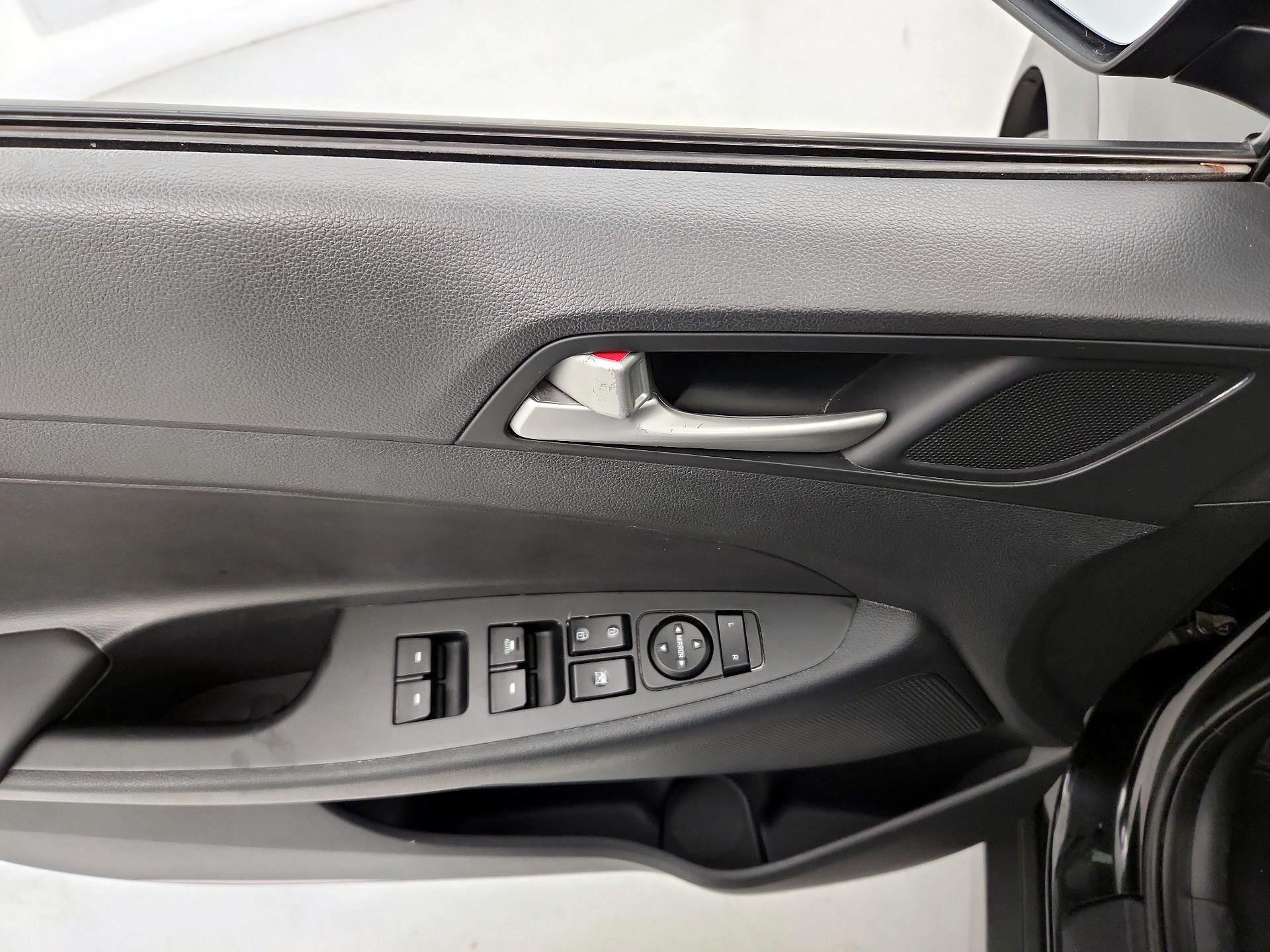 Thumbnail: 2021 Hyundai Tucson - 12