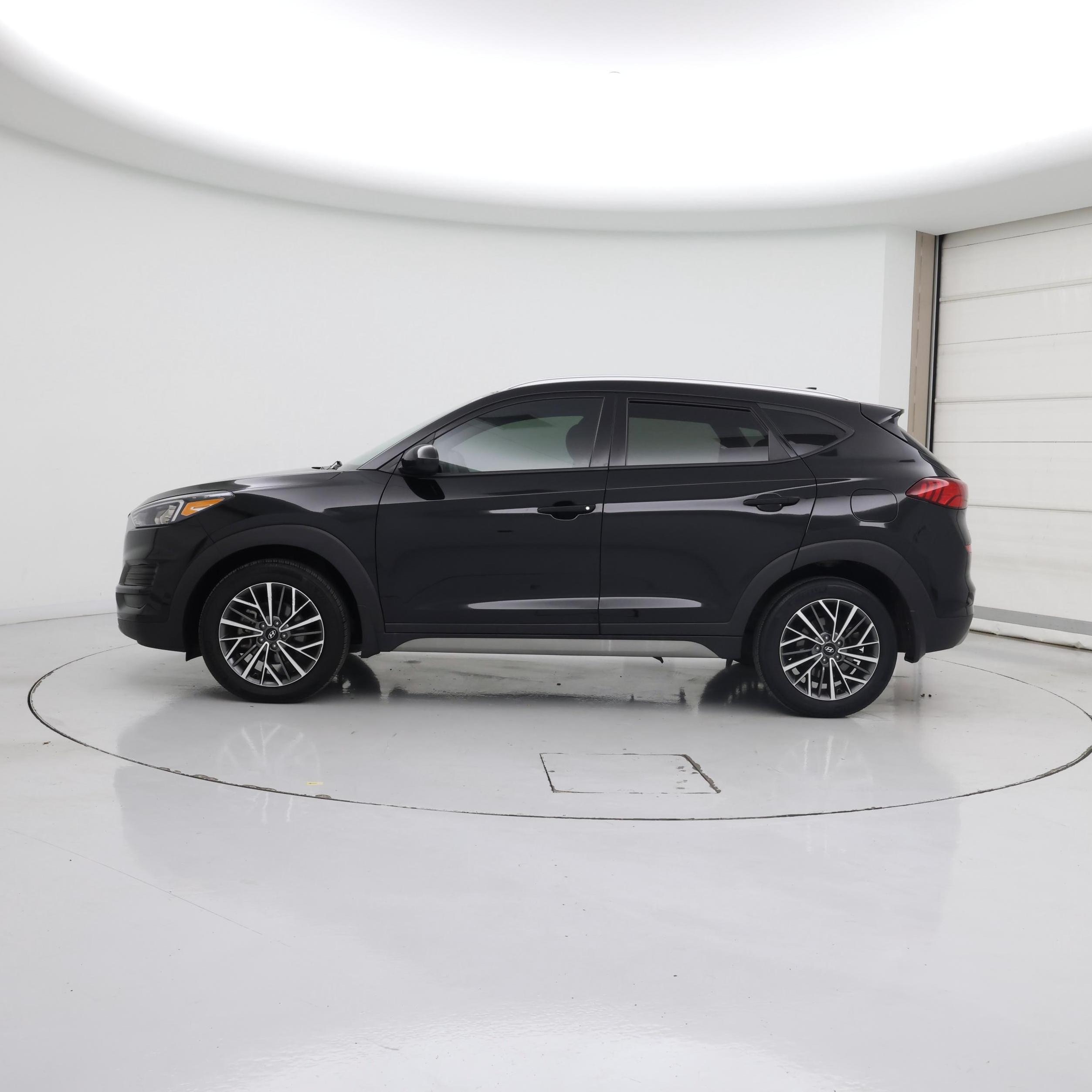 Thumbnail: 2021 Hyundai Tucson - 3
