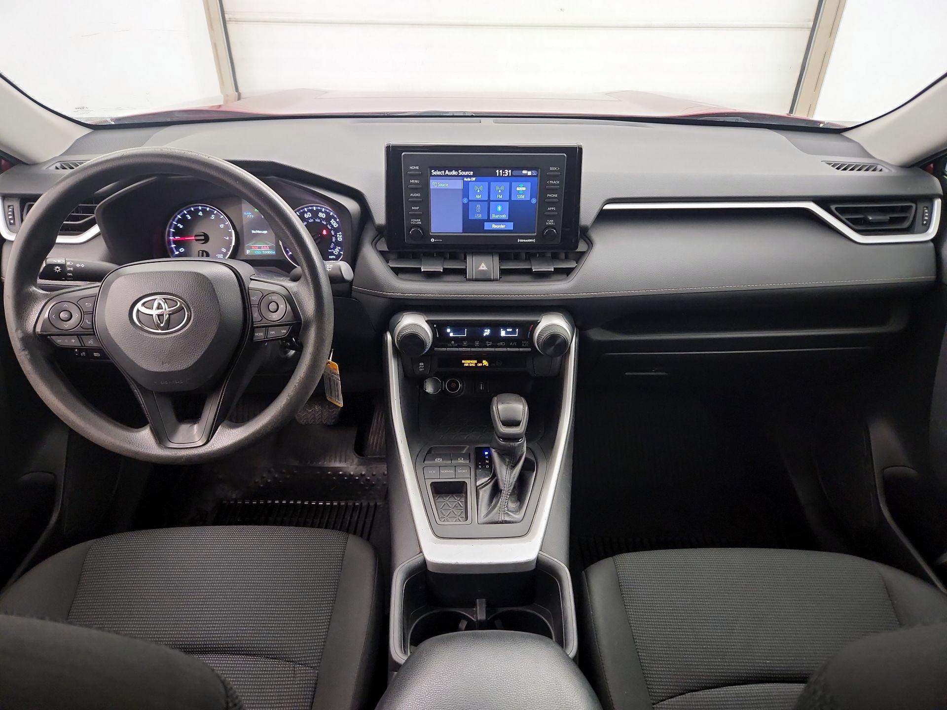 Thumbnail: 2022 Toyota RAV4 - 9