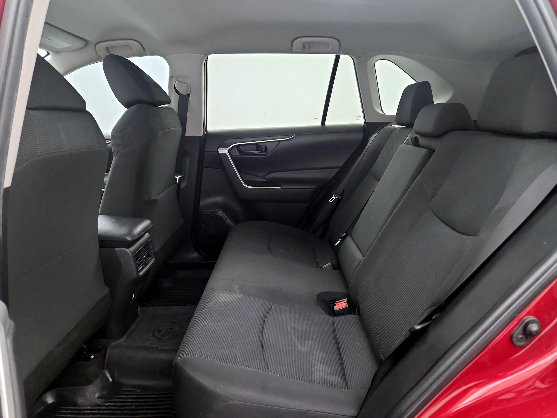 Thumbnail: 2022 Toyota RAV4 - 19