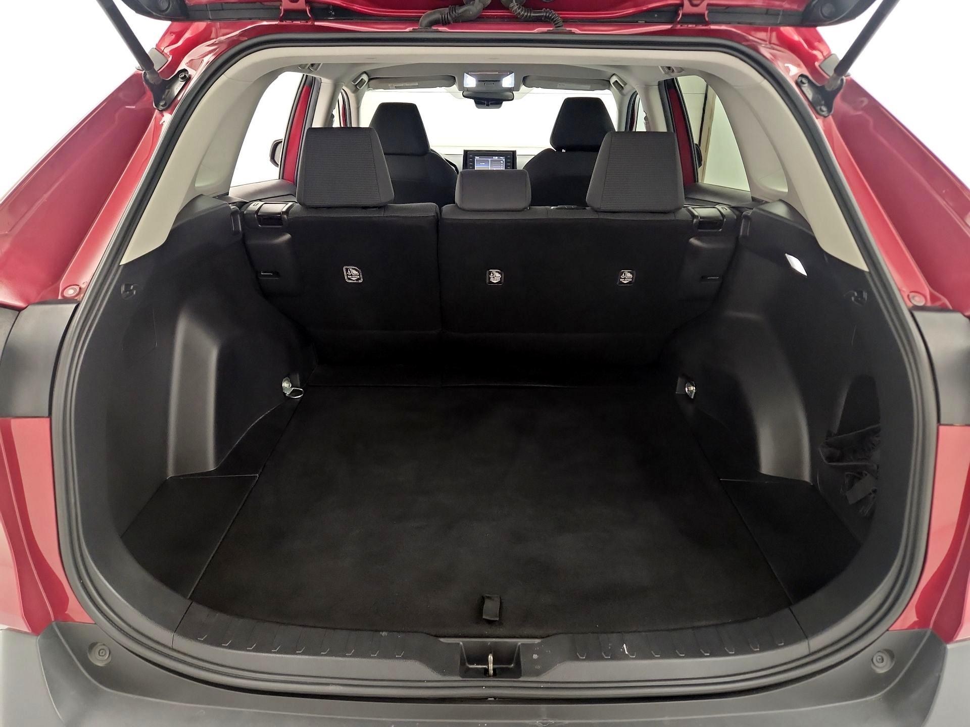 Thumbnail: 2022 Toyota RAV4 - 20