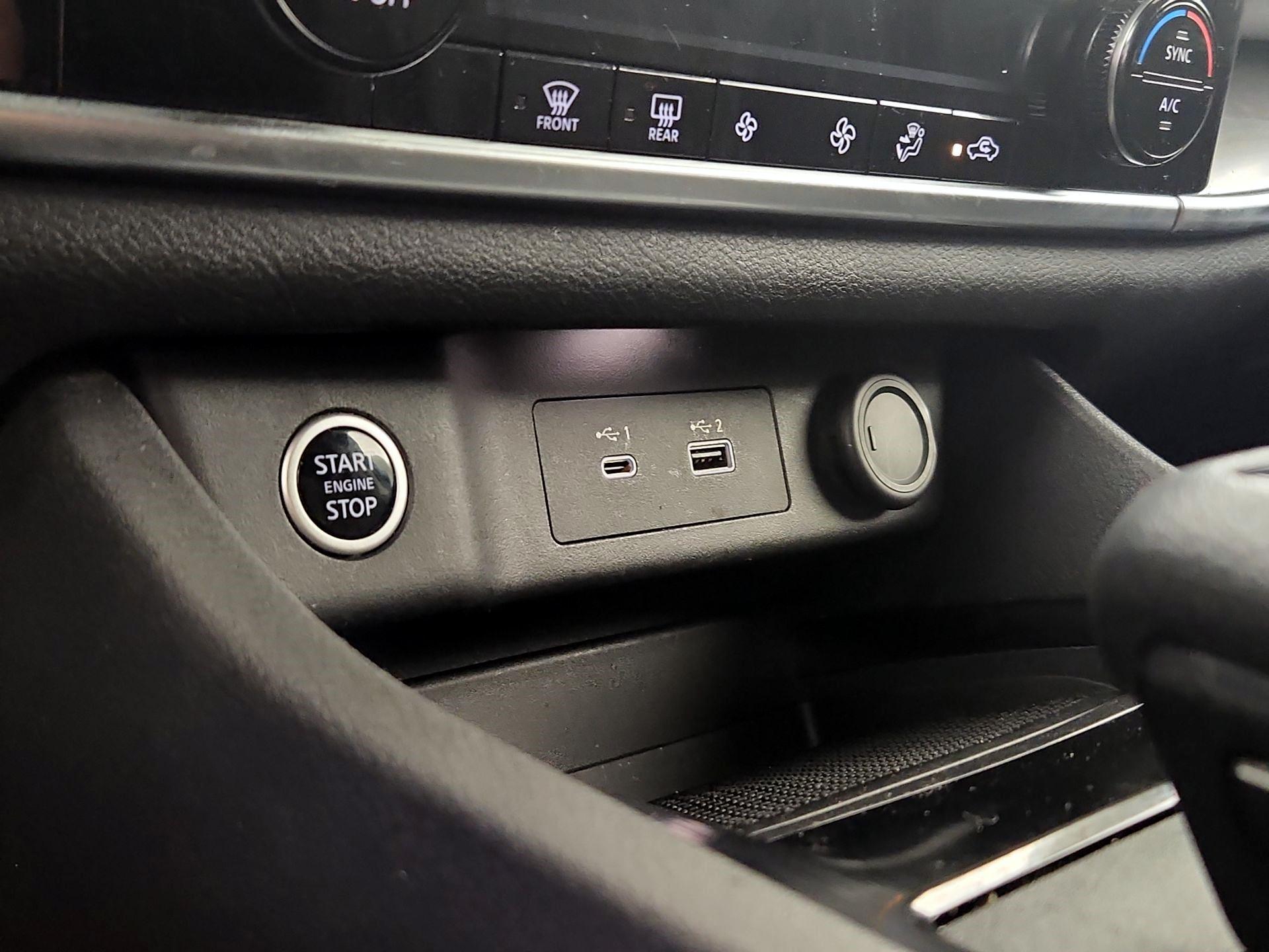 Thumbnail: 2021 Nissan Rogue - 18