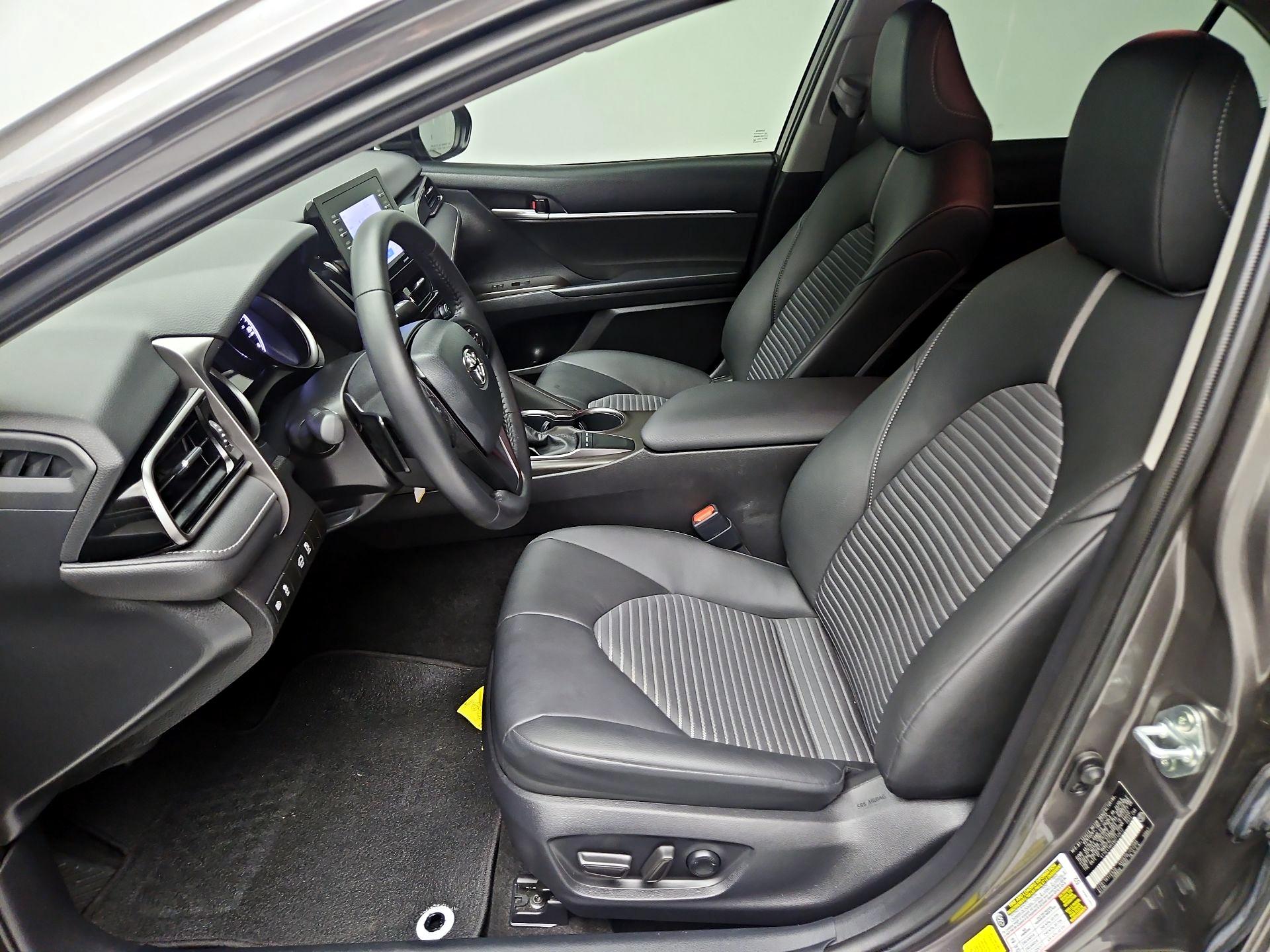 Thumbnail: 2022 Toyota Camry - 9